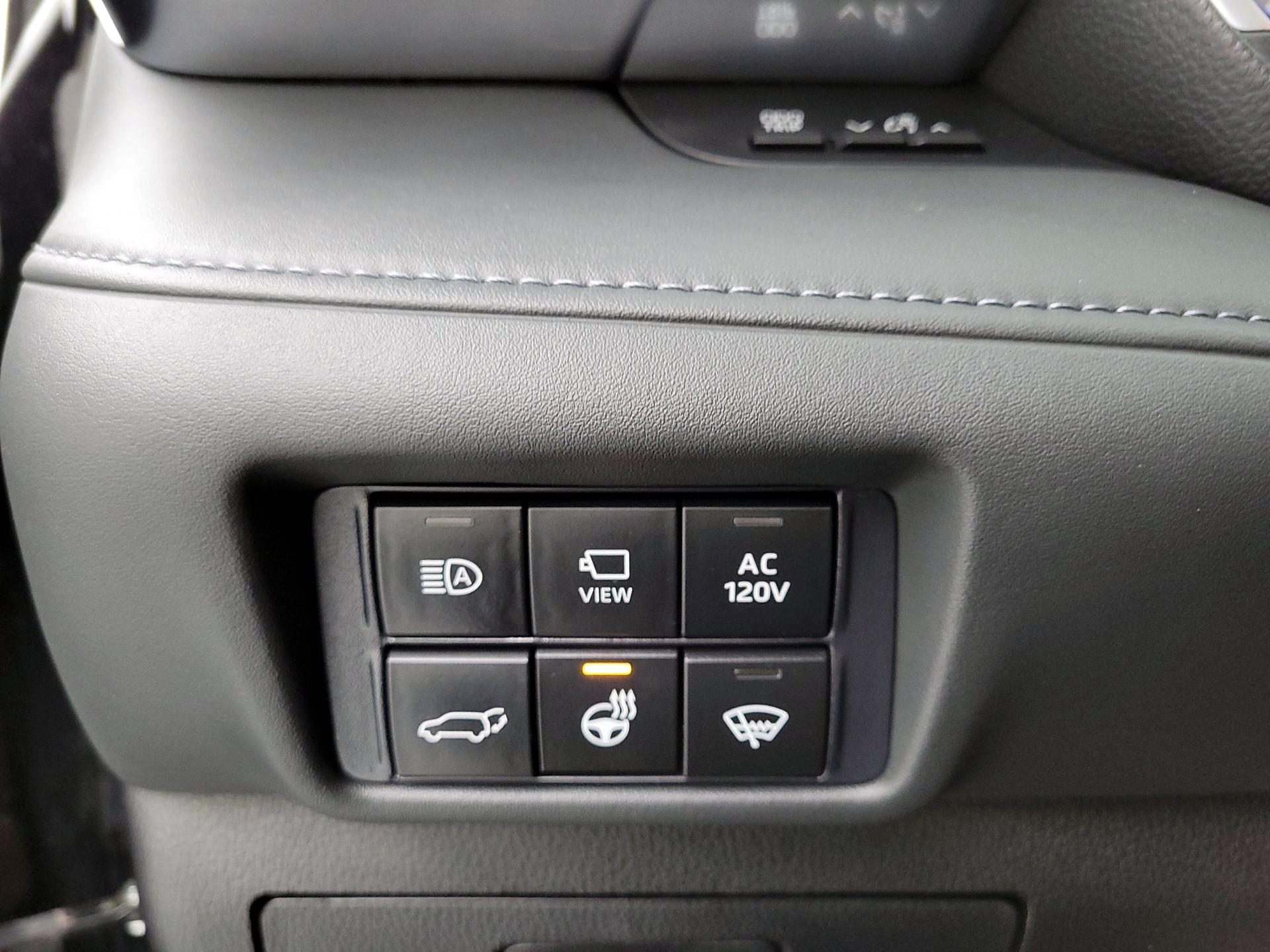 Thumbnail: 2021 Toyota Highlander - 13