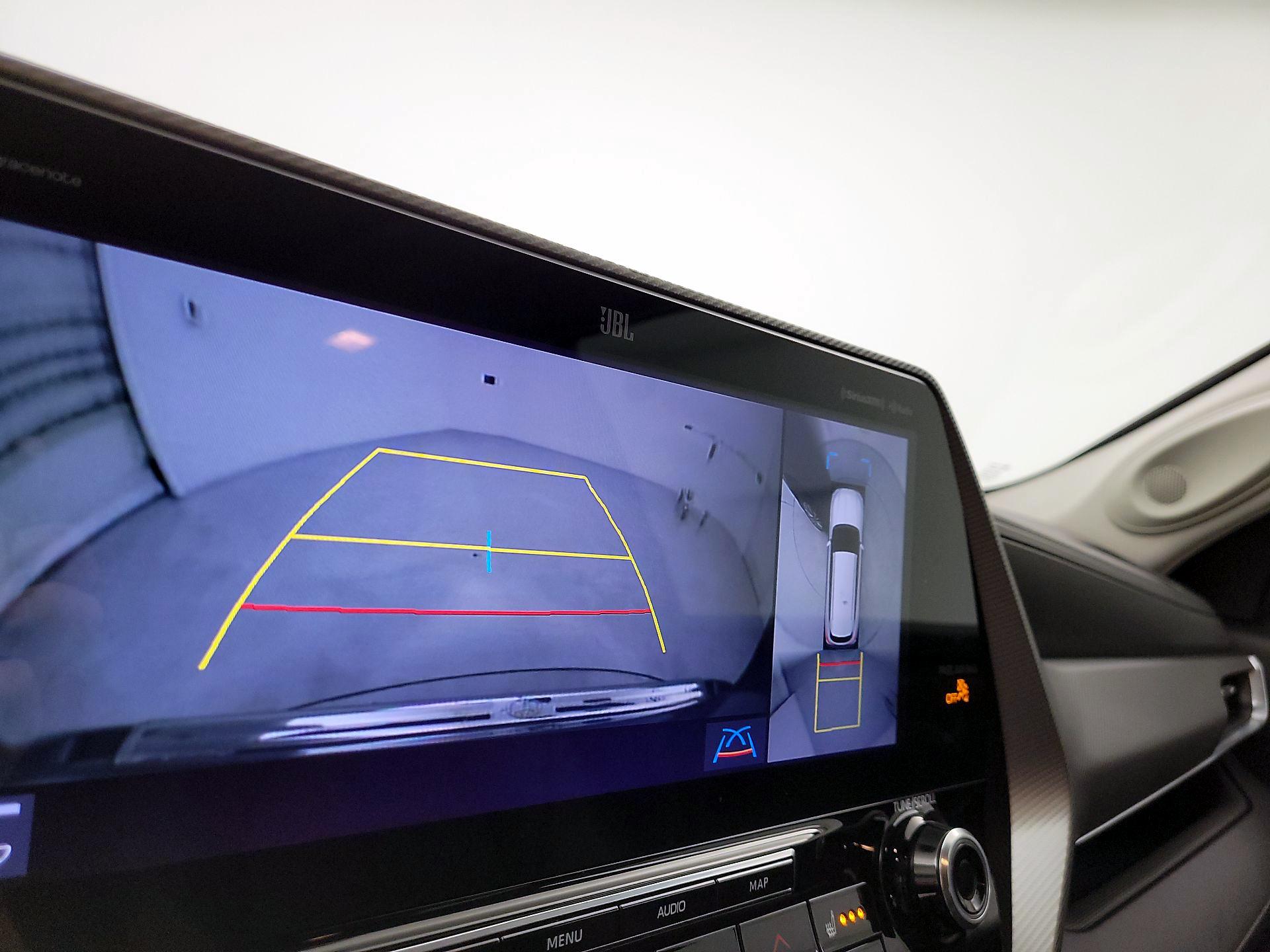 Thumbnail: 2021 Toyota Highlander - 15