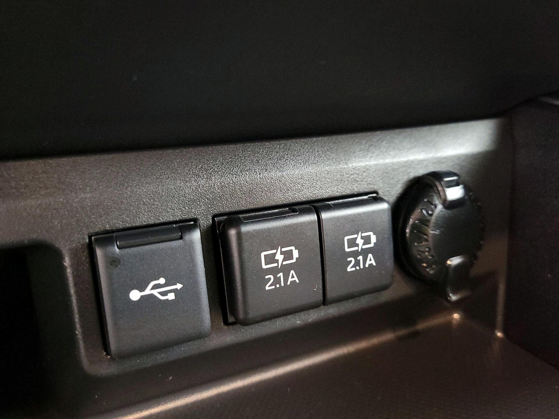 Thumbnail: 2021 Toyota Highlander - 19