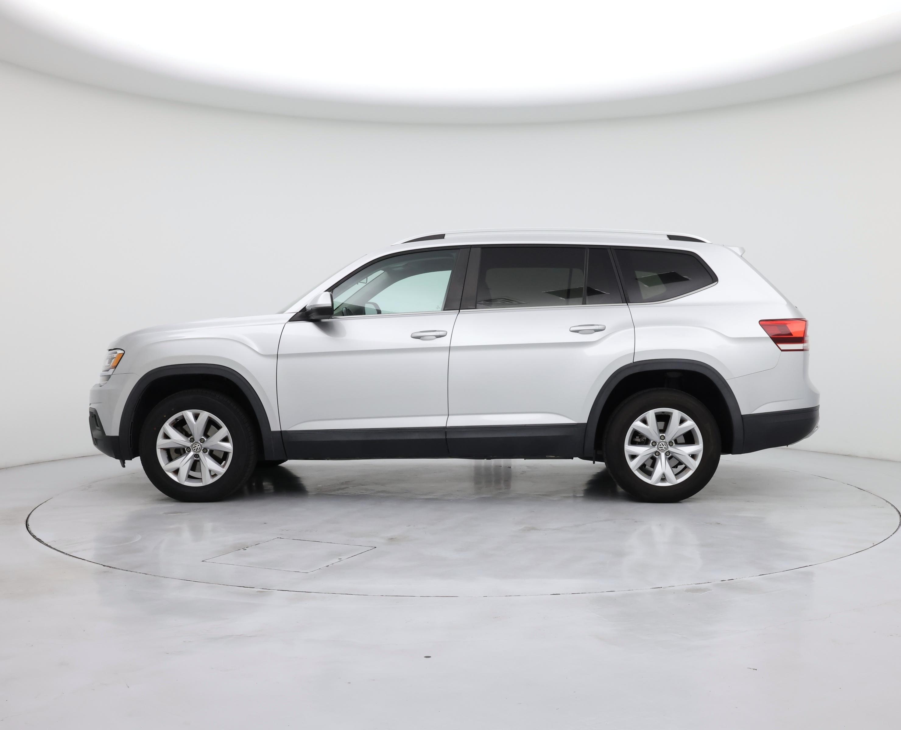 Thumbnail: 2018 Volkswagen Atlas - 3