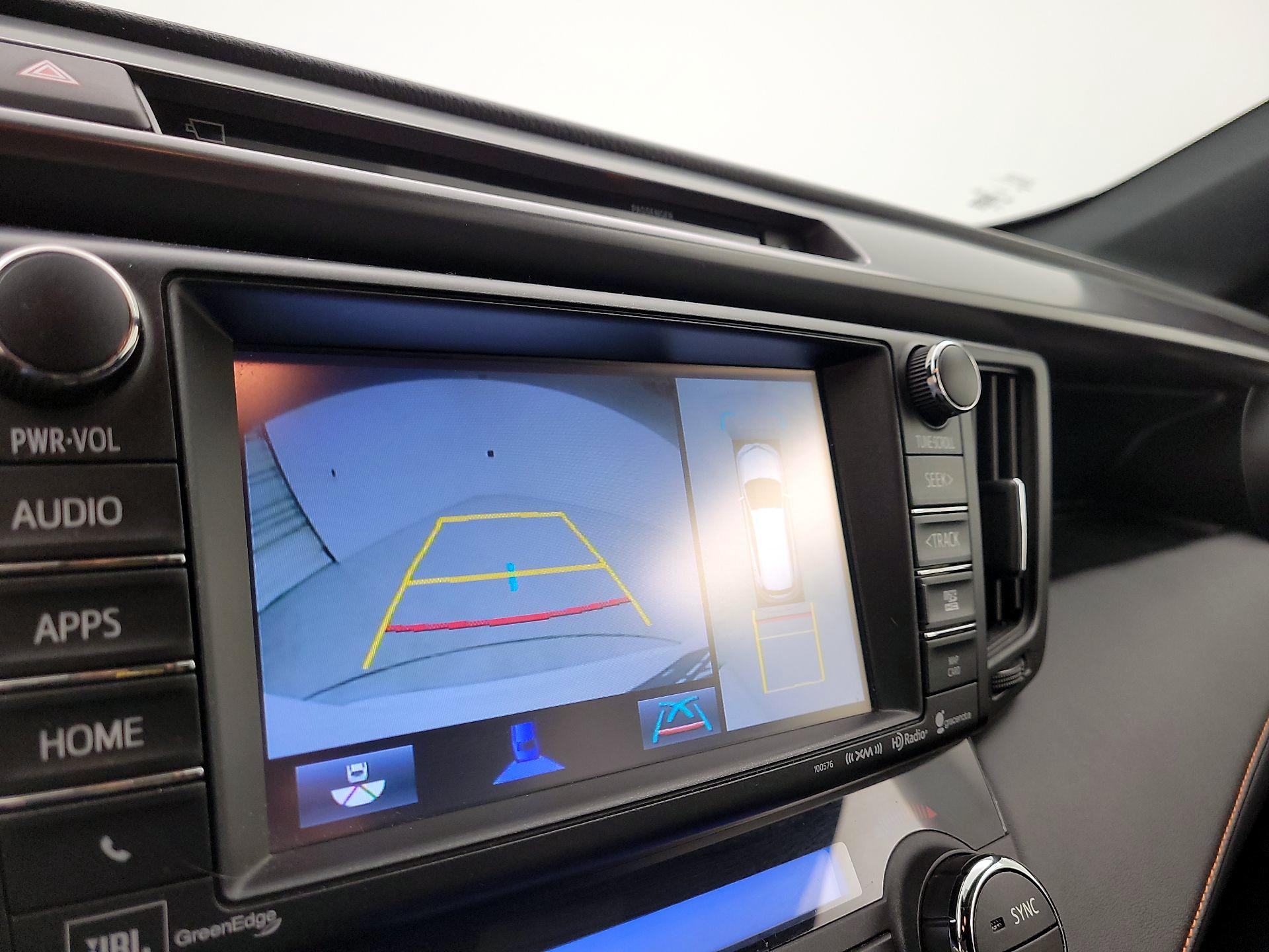 Thumbnail: 2016 Toyota RAV4 - 14