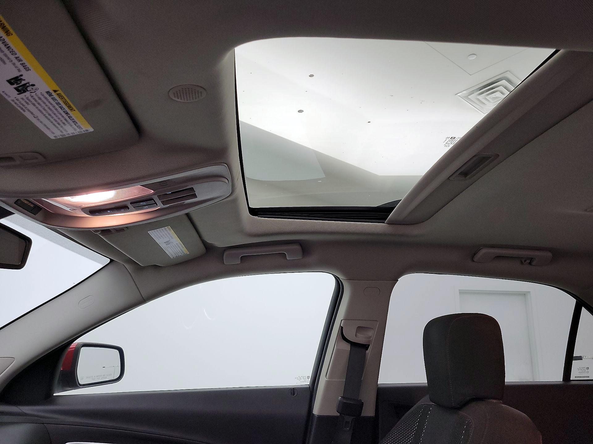 Thumbnail: 2015 Chevrolet Equinox - 18