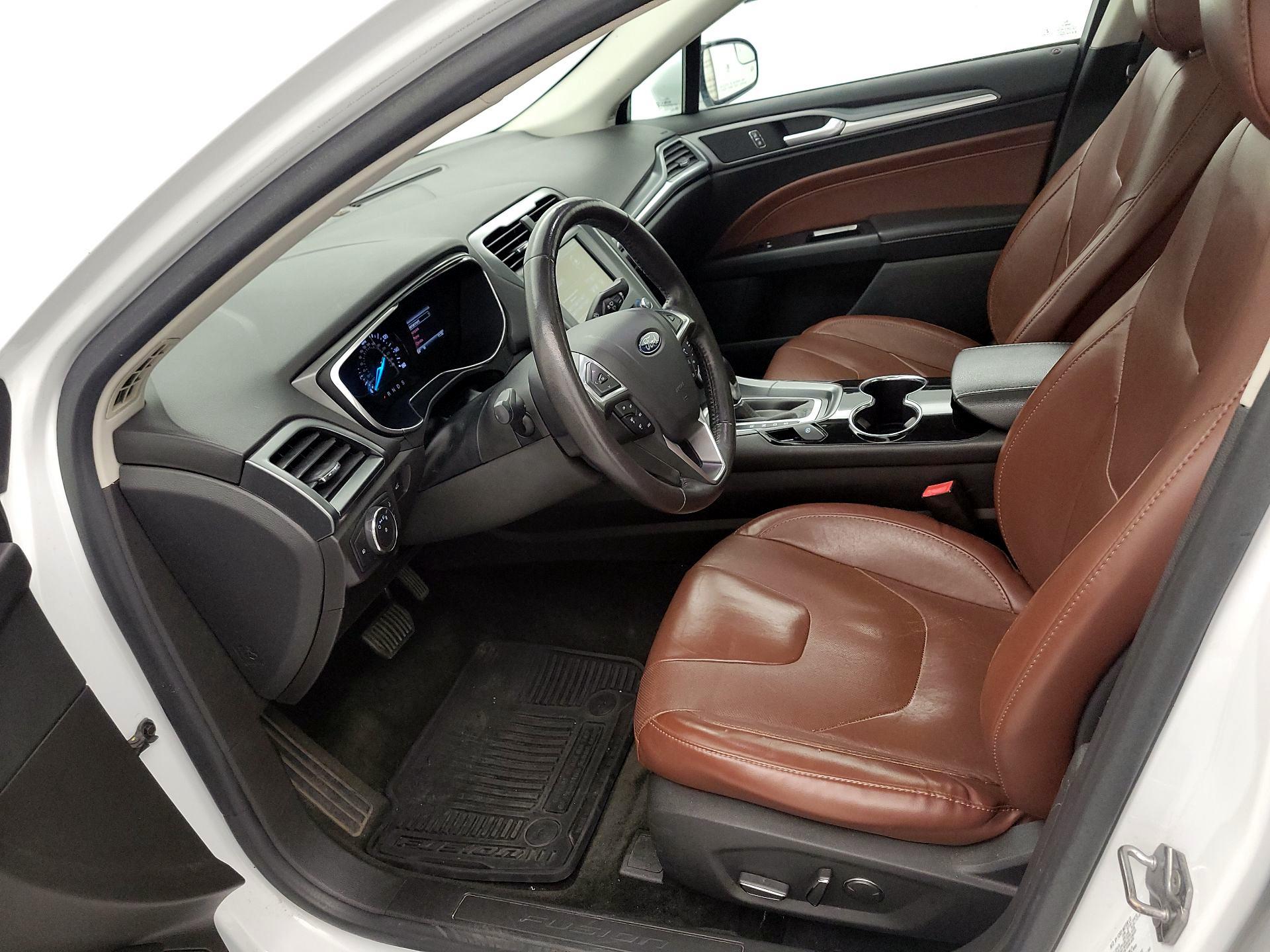 Thumbnail: 2016 Ford Fusion - 11