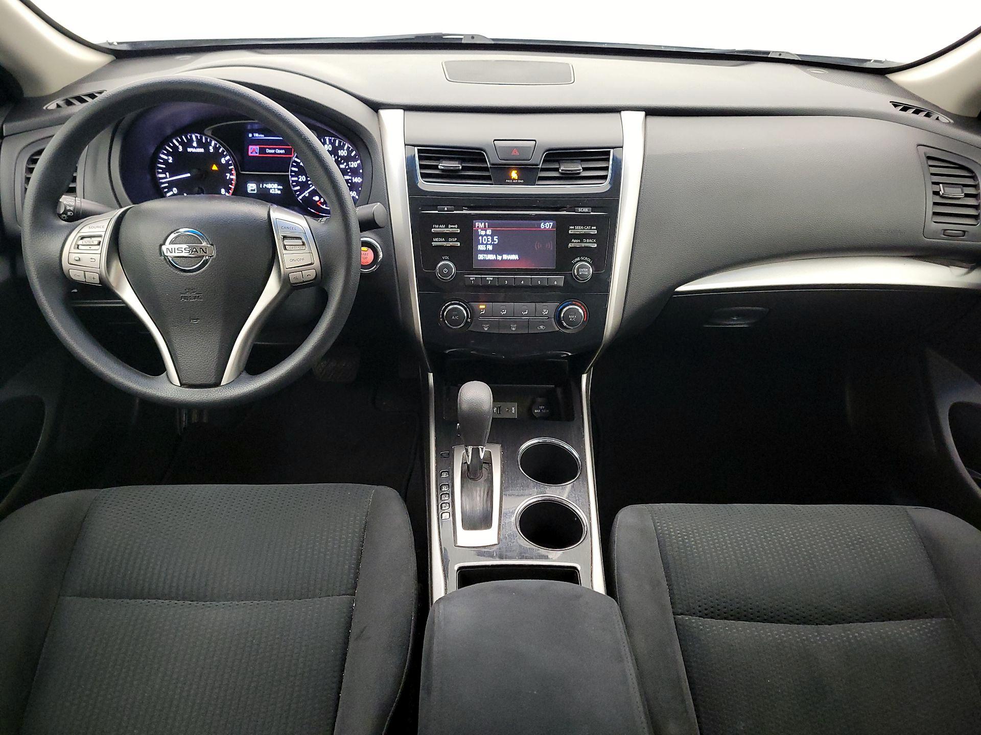 Thumbnail: 2014 Nissan Altima - 9