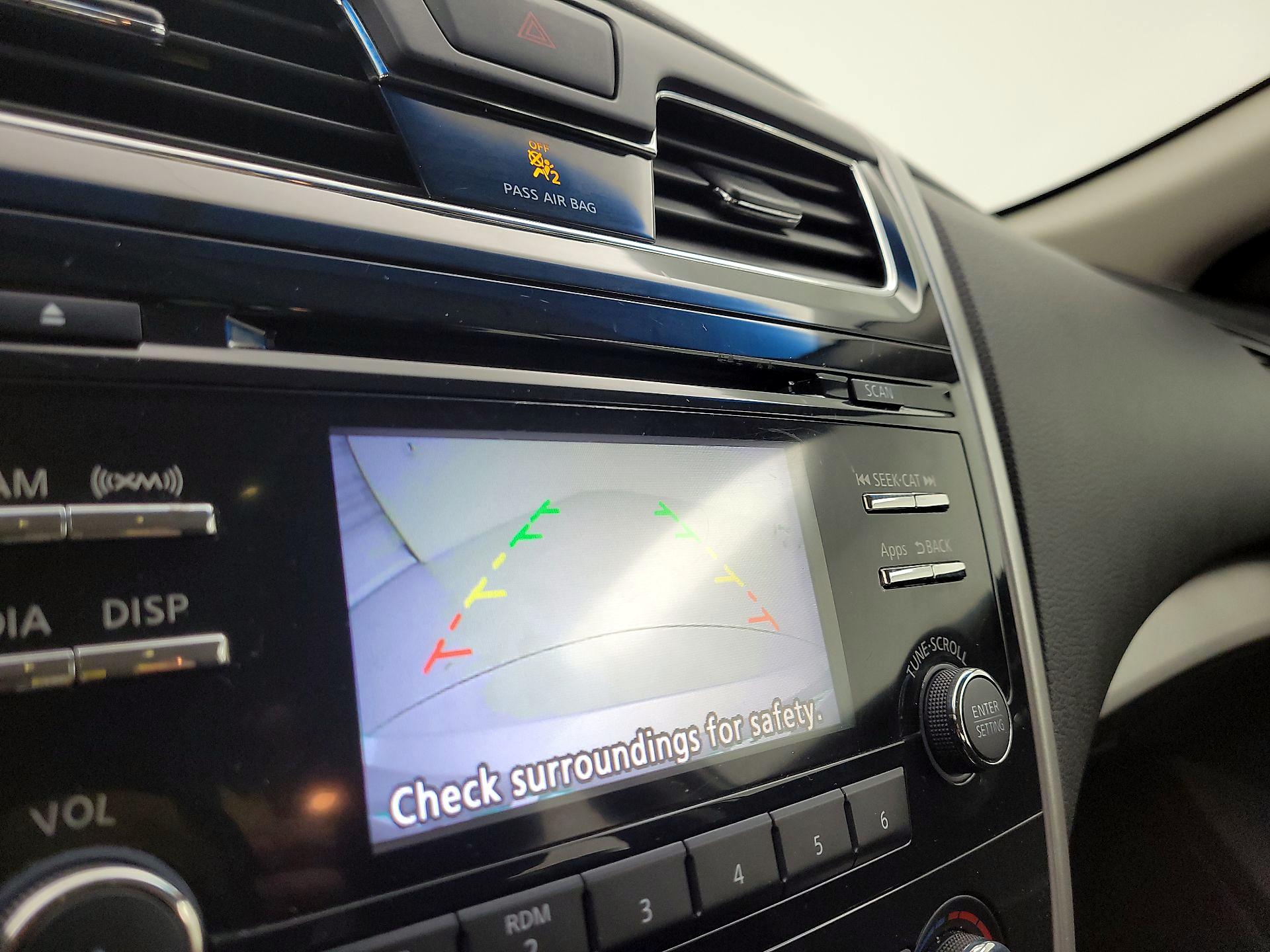 Thumbnail: 2014 Nissan Altima - 14