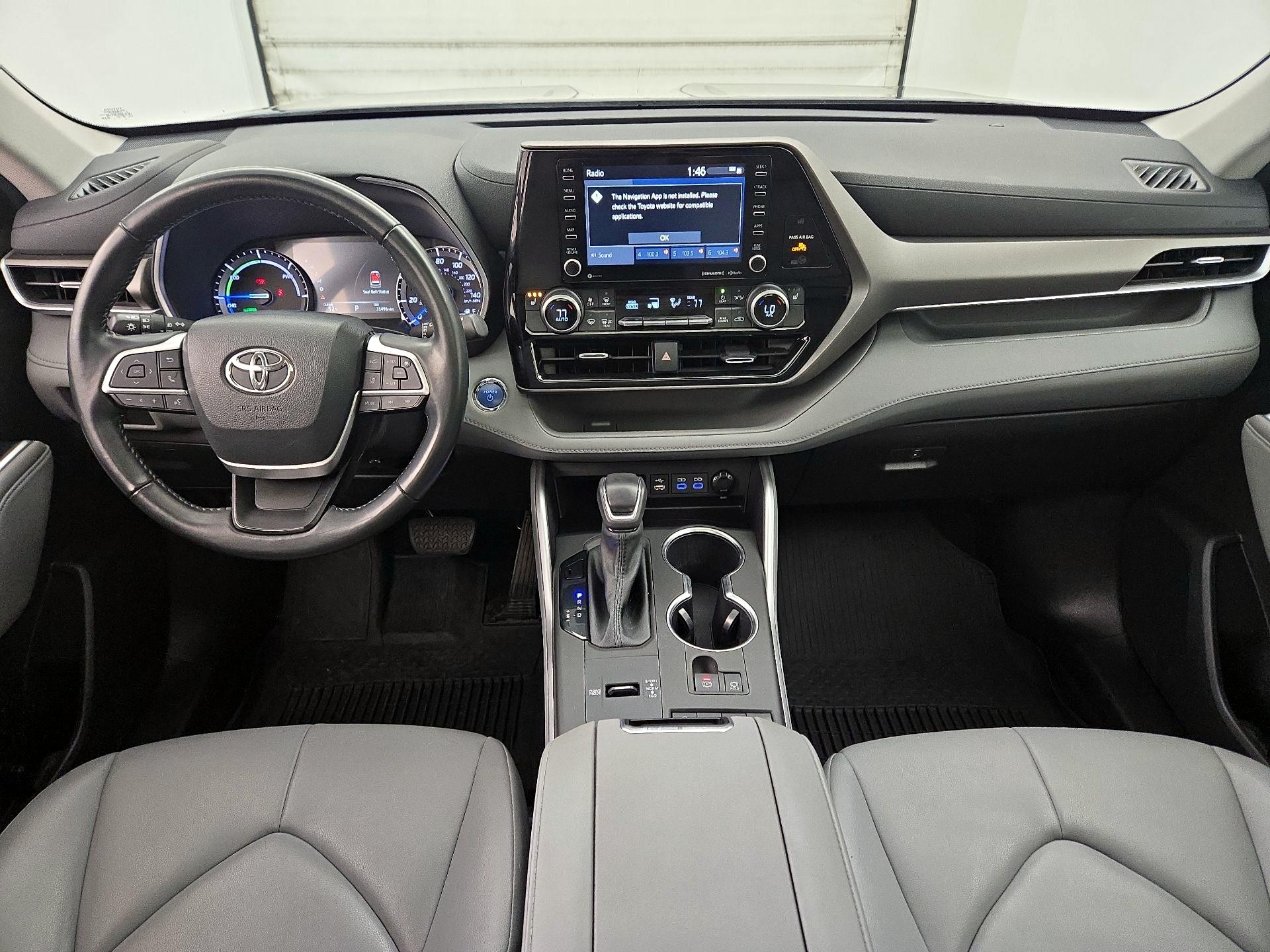 Thumbnail: 2022 Toyota Highlander - 9