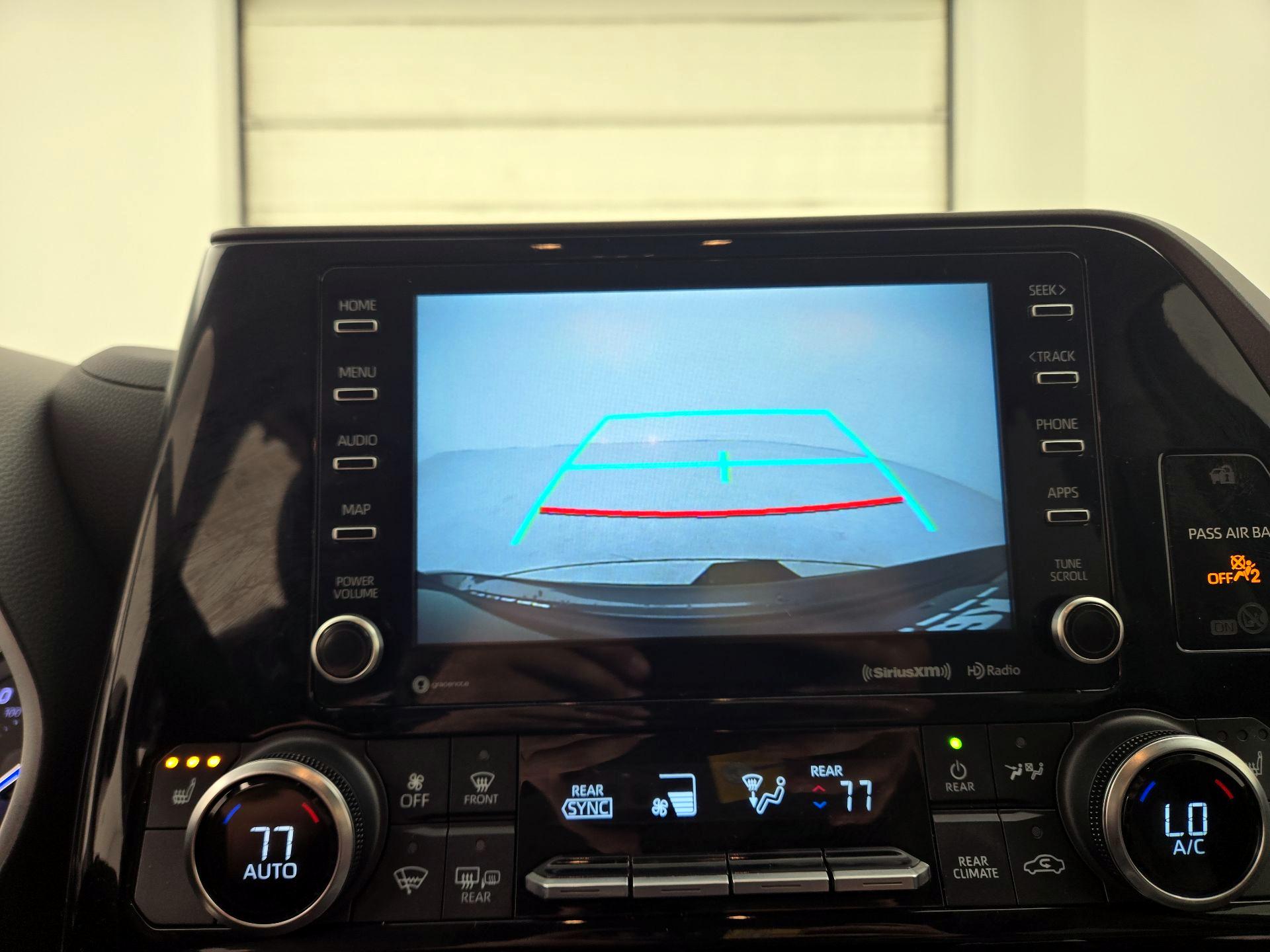 Thumbnail: 2022 Toyota Highlander - 15