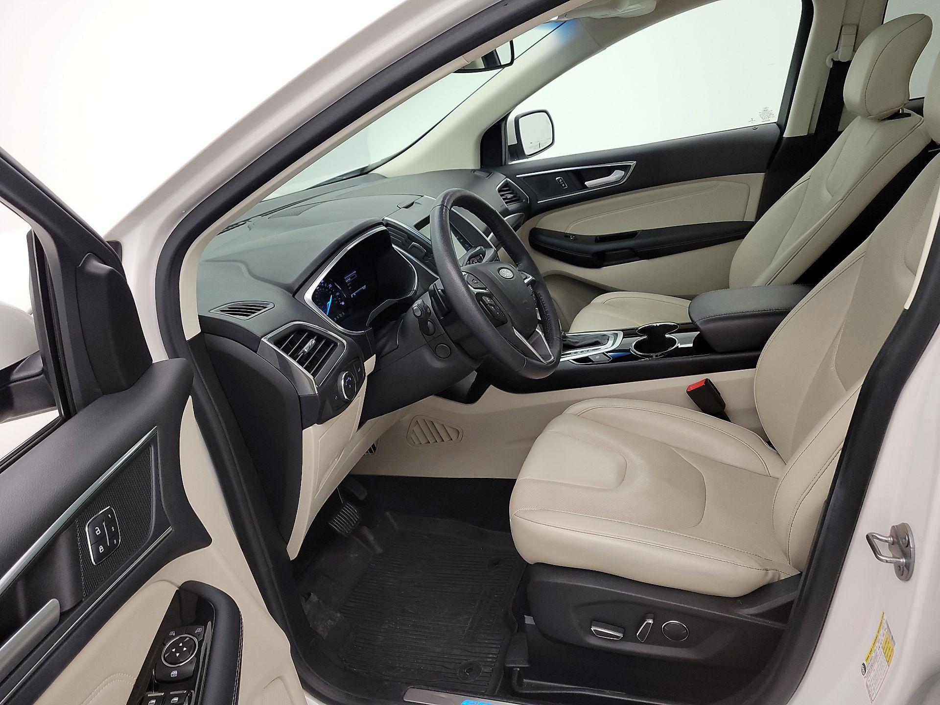 Thumbnail: 2018 Ford Edge - 11