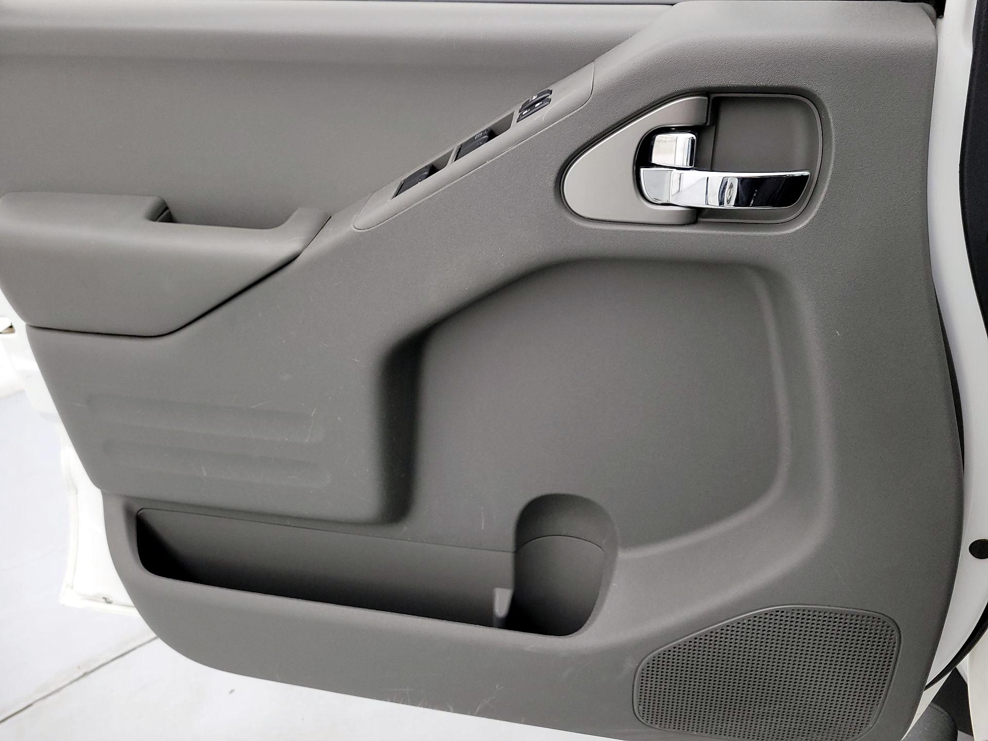 Thumbnail: 2016 Nissan Frontier - 12