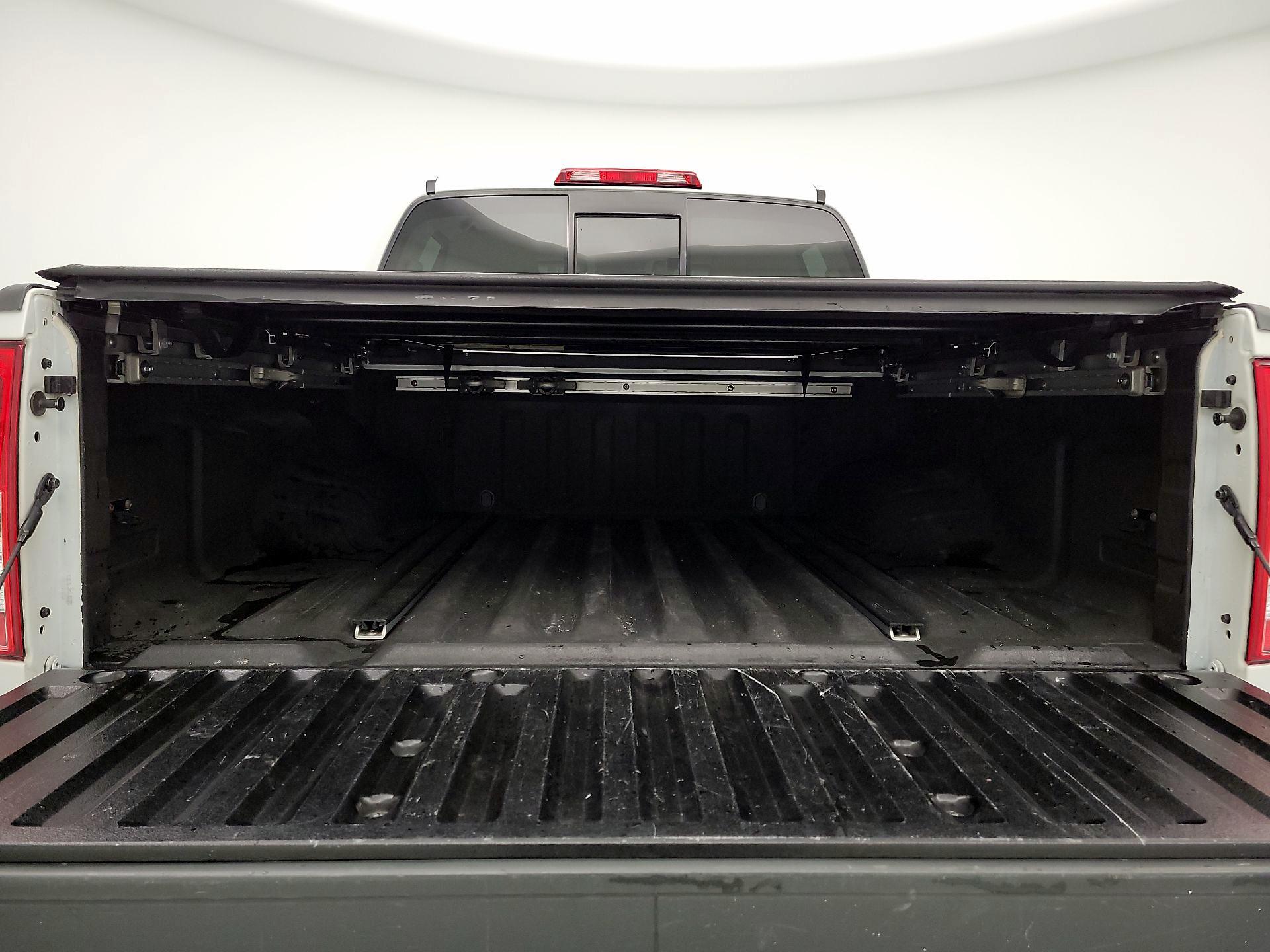 Thumbnail: 2016 Nissan Frontier - 20