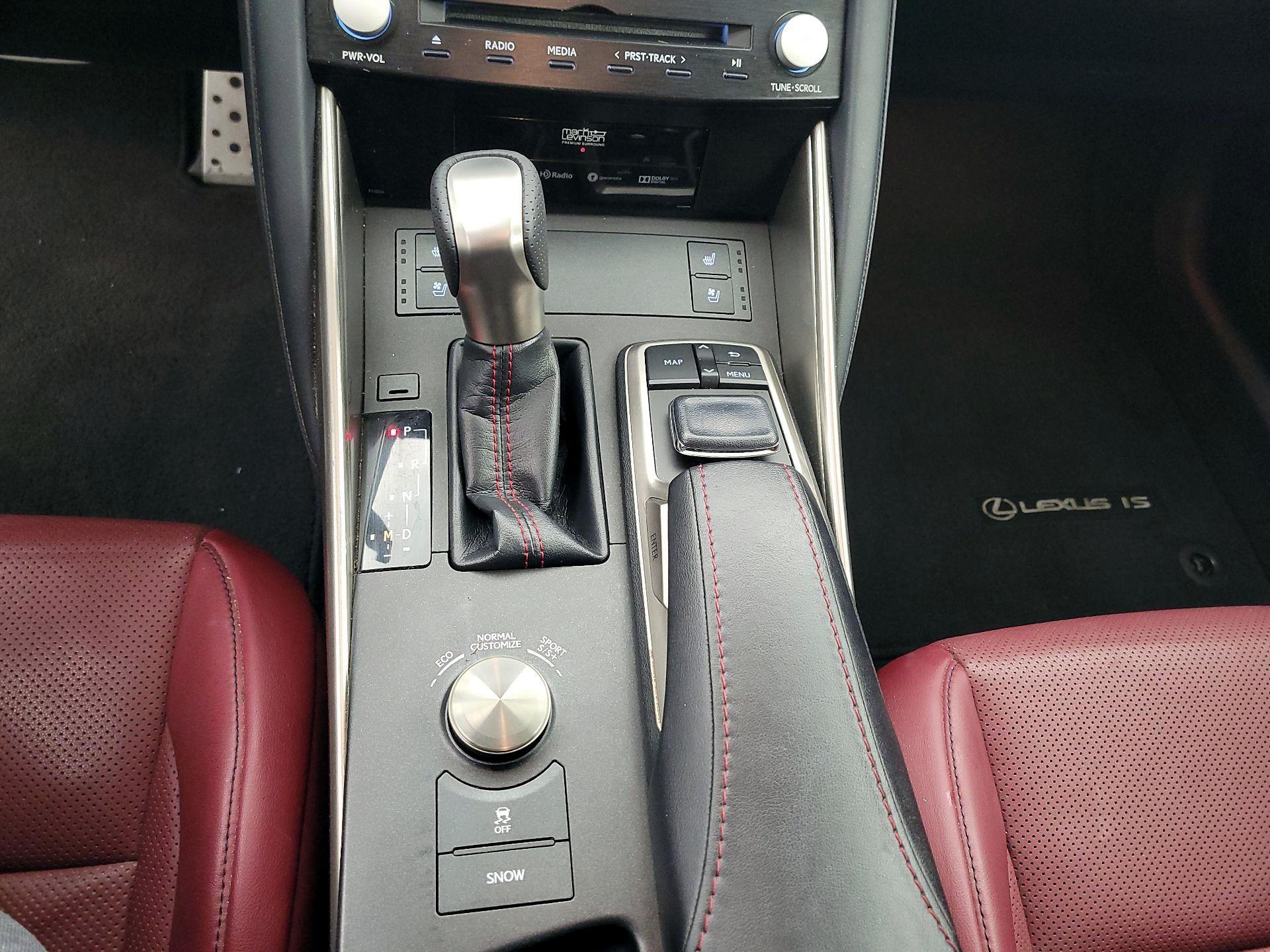 Thumbnail: 2018 Lexus IS - 18