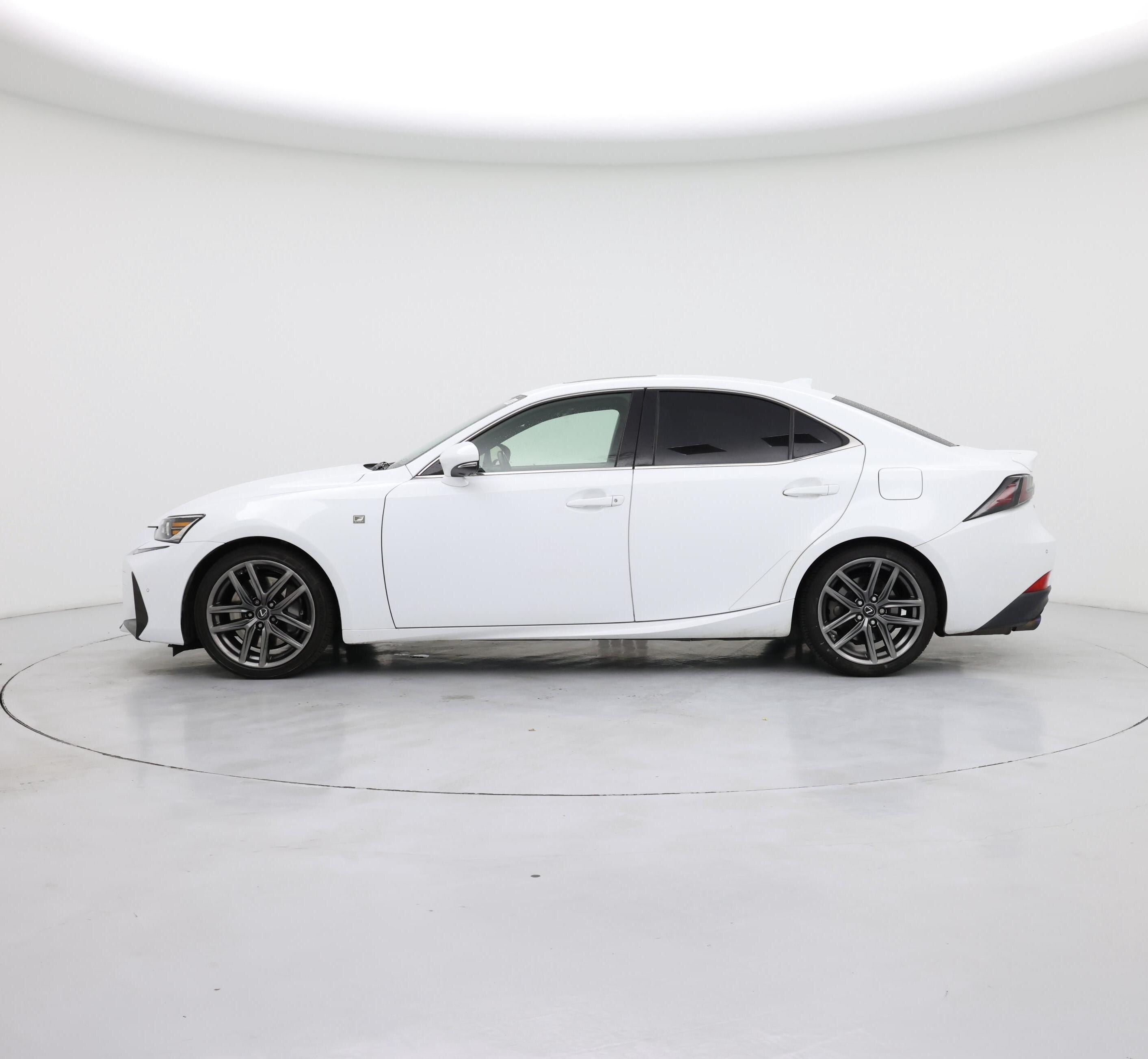 Thumbnail: 2018 Lexus IS - 3