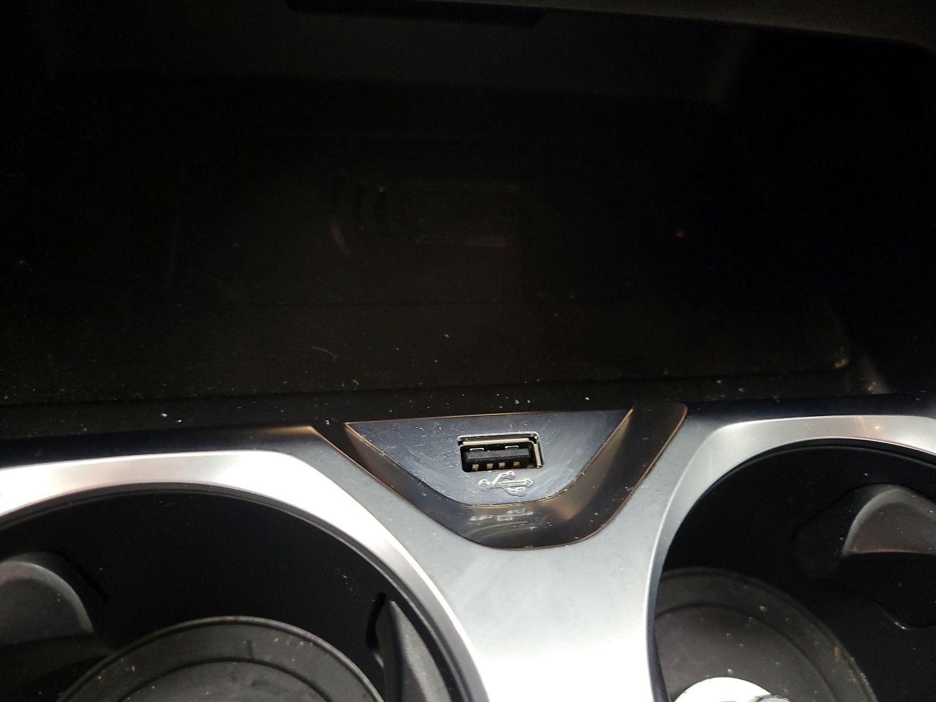 Thumbnail: 2022 BMW 8 Series - 19