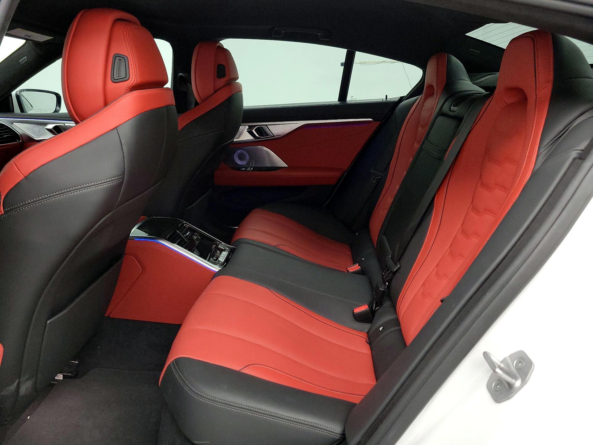 Thumbnail: 2022 BMW 8 Series - 20