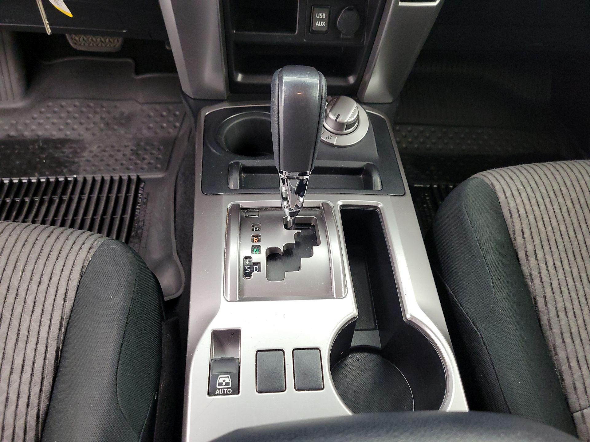 Thumbnail: 2018 Toyota 4Runner - 17