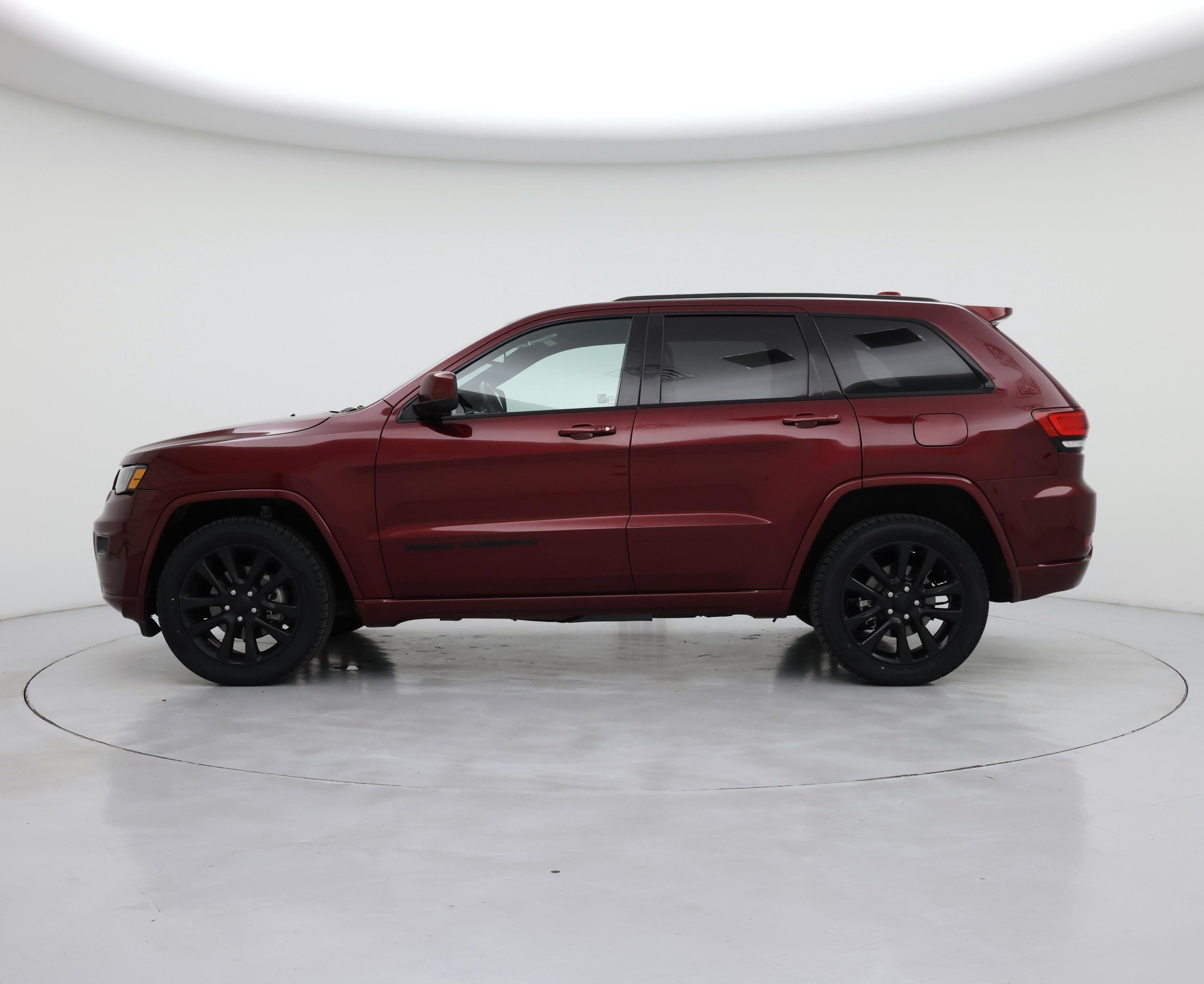 Thumbnail: 2018 Jeep Grand Cherokee - 3