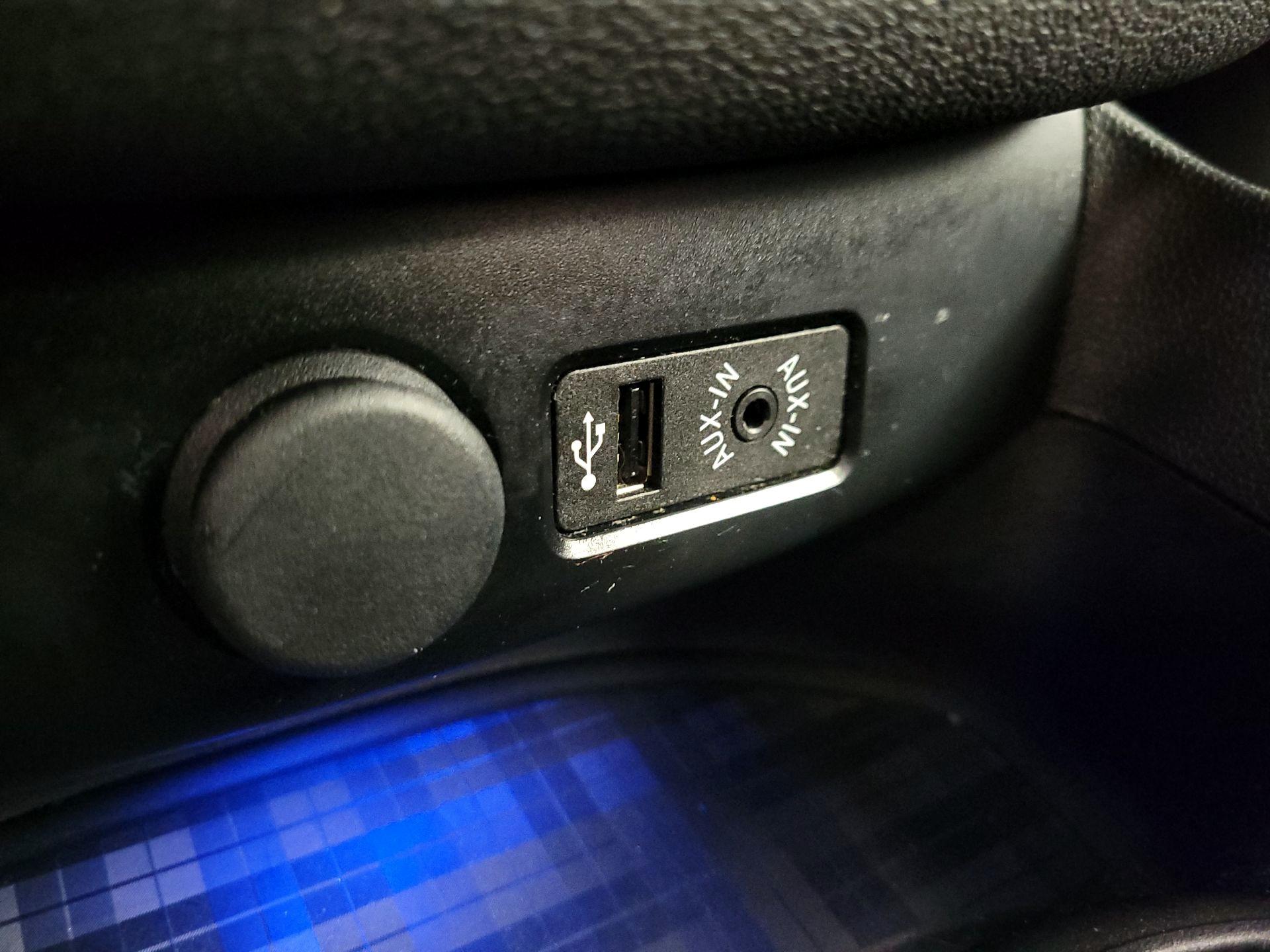 Thumbnail: 2017 MINI Cooper Clubman - 19