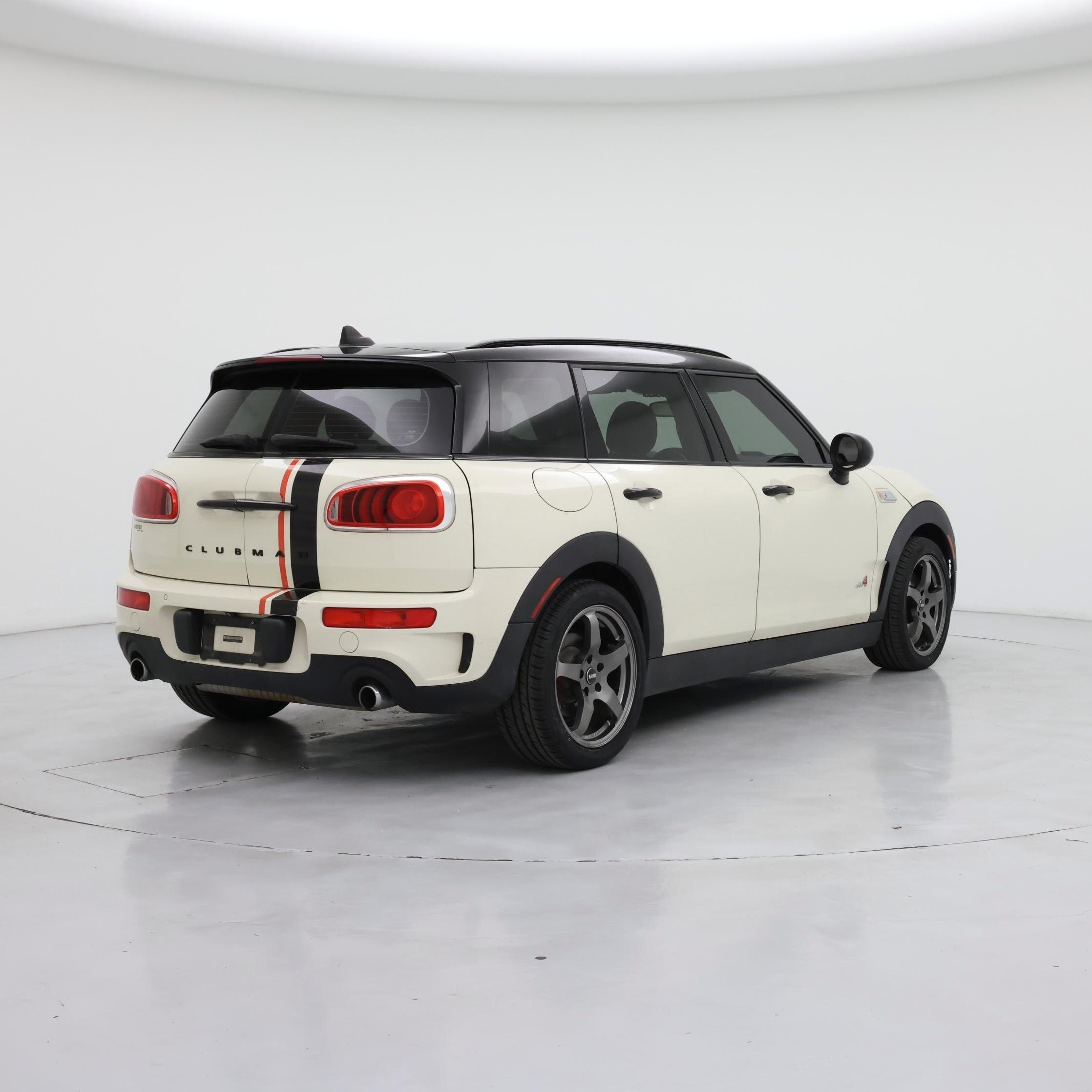 Thumbnail: 2017 MINI Cooper Clubman - 8