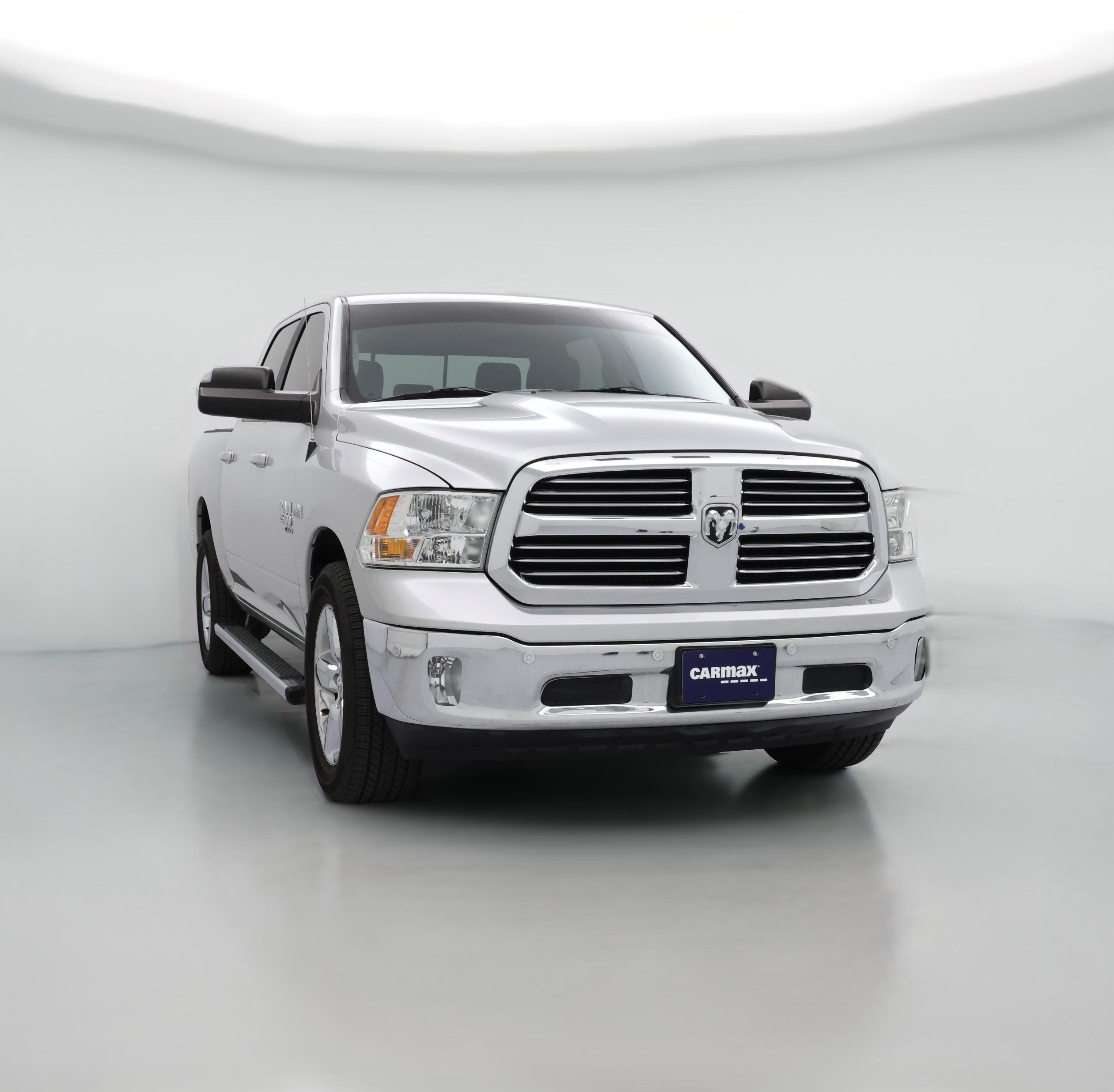 Thumbnail: 2019 RAM 1500 Classic - 1