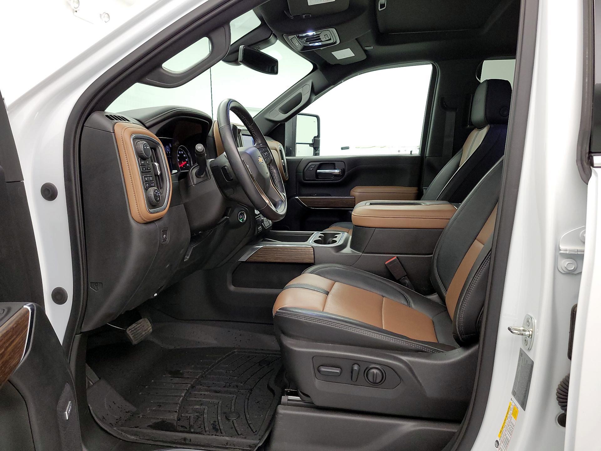 Thumbnail: 2022 Chevrolet Silverado 3500 - 11