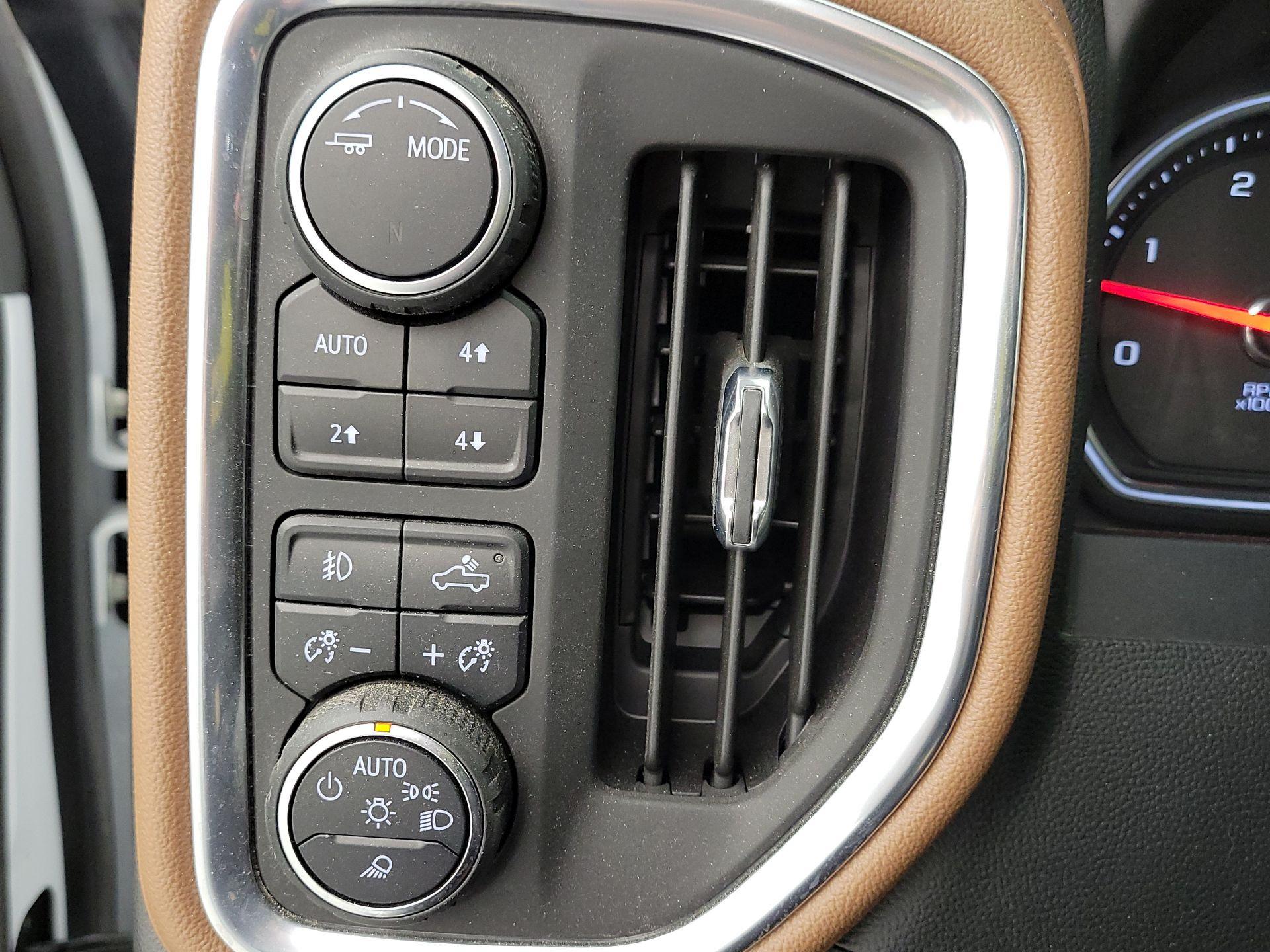 Thumbnail: 2022 Chevrolet Silverado 3500 - 13