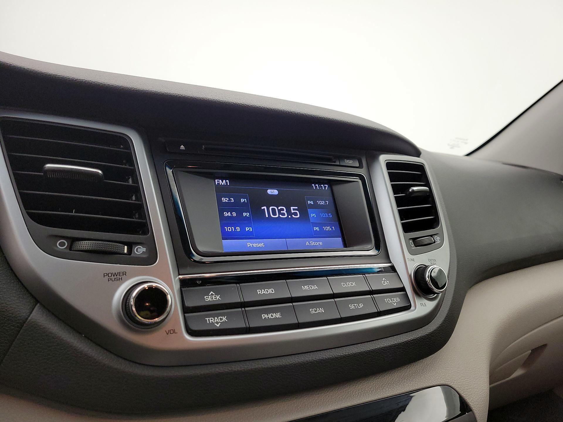 Thumbnail: 2017 Hyundai Tucson - 15