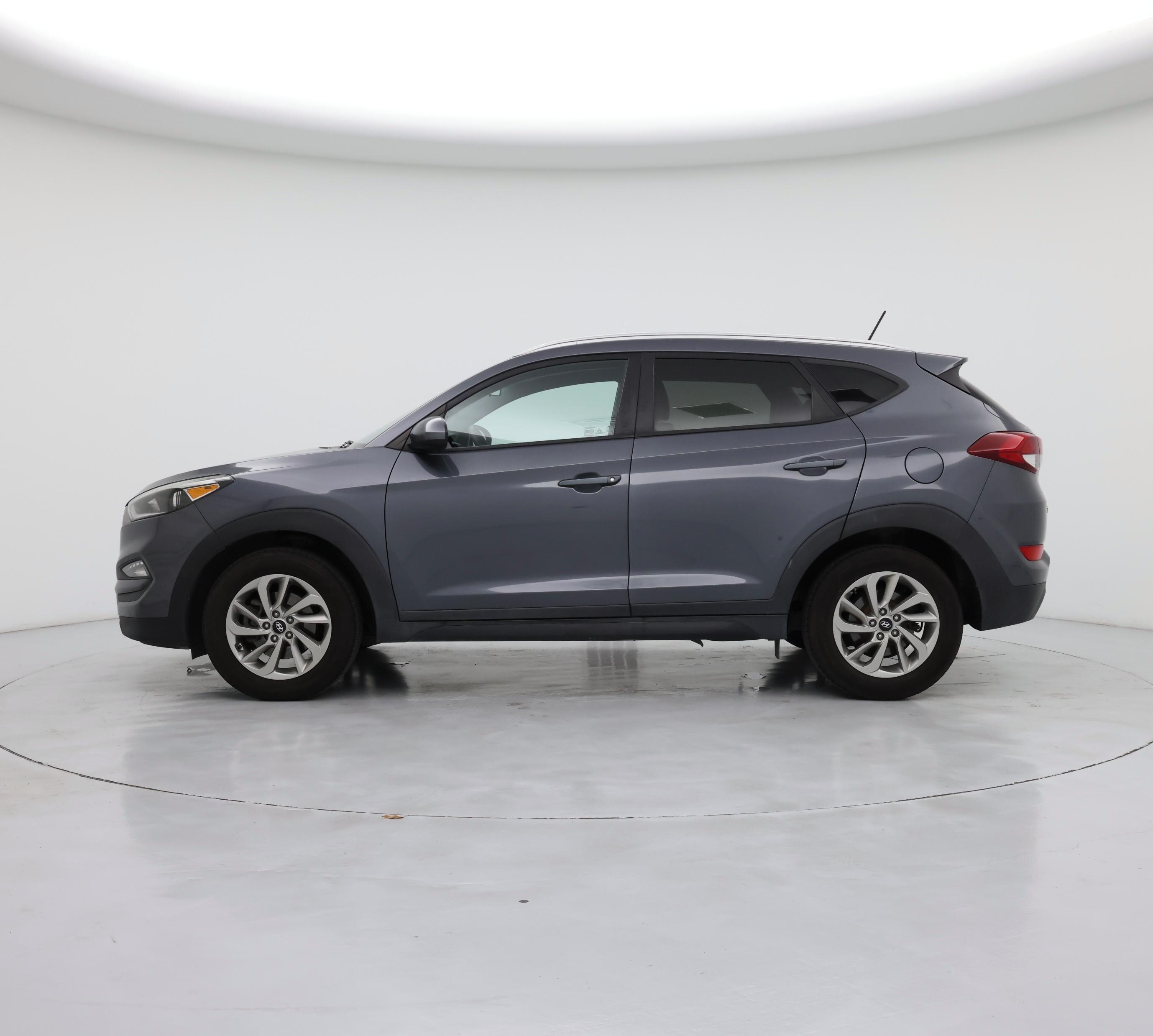 Thumbnail: 2017 Hyundai Tucson - 3