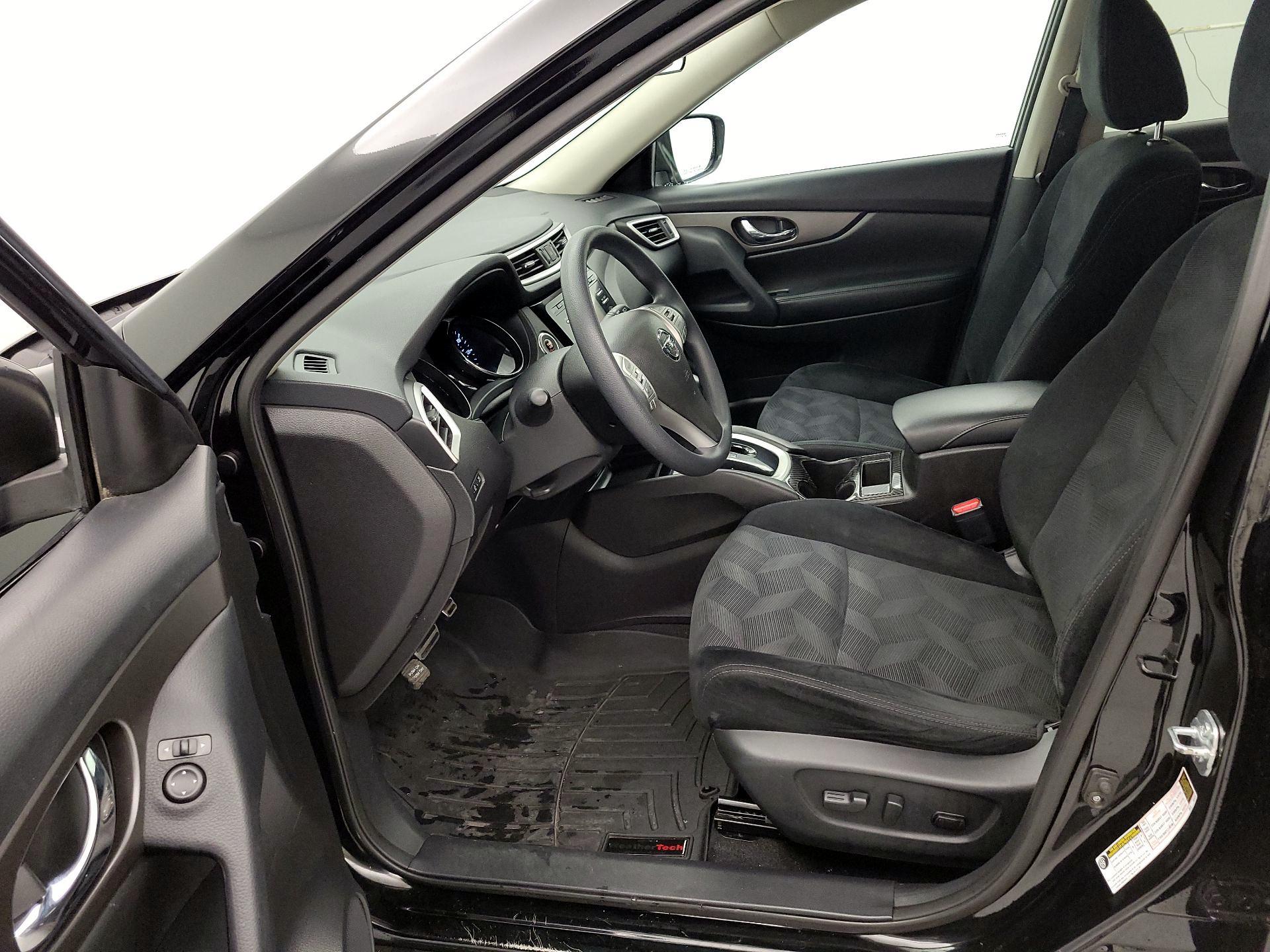 Thumbnail: 2015 Nissan Rogue - 11