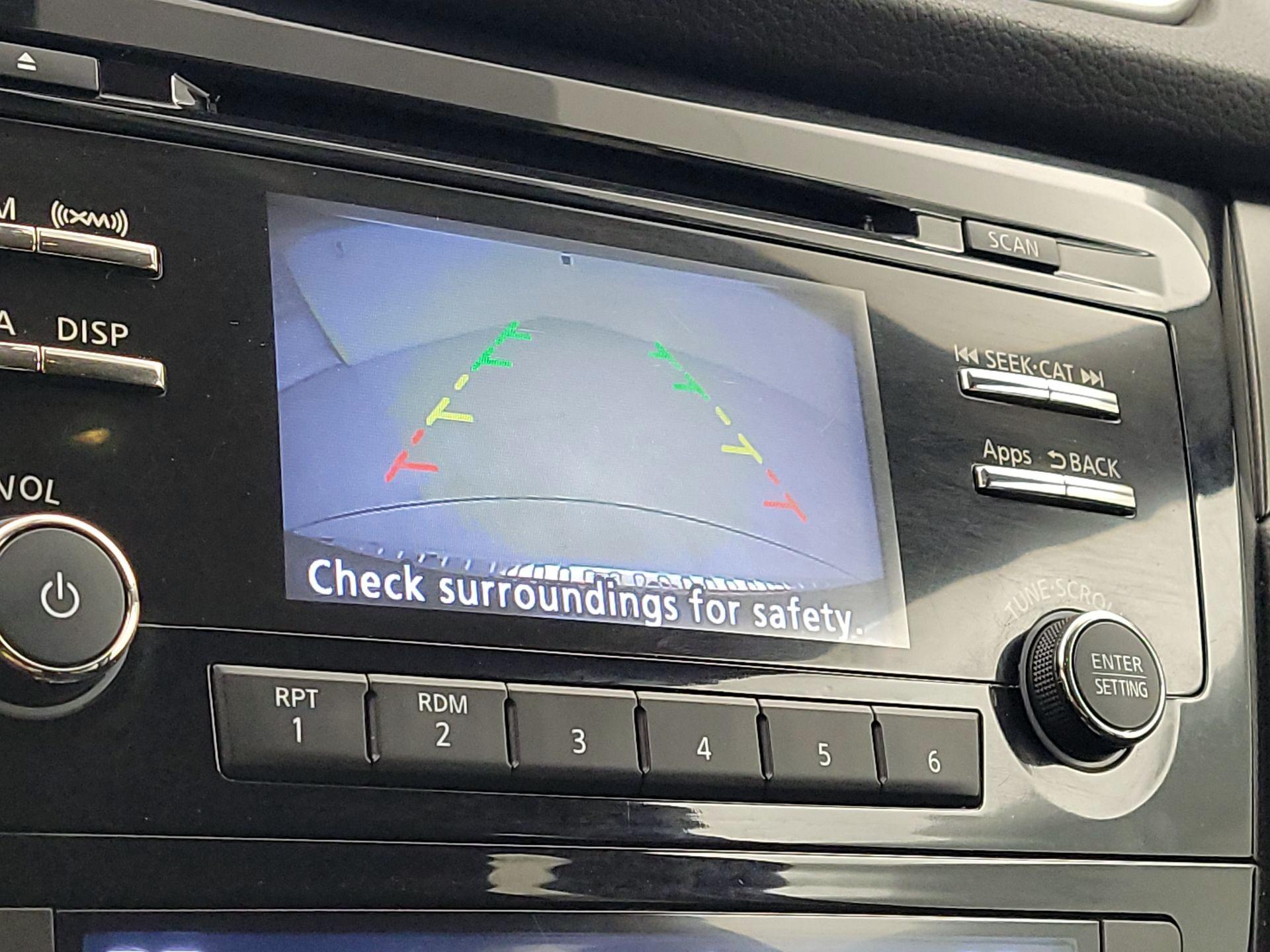 Thumbnail: 2015 Nissan Rogue - 14