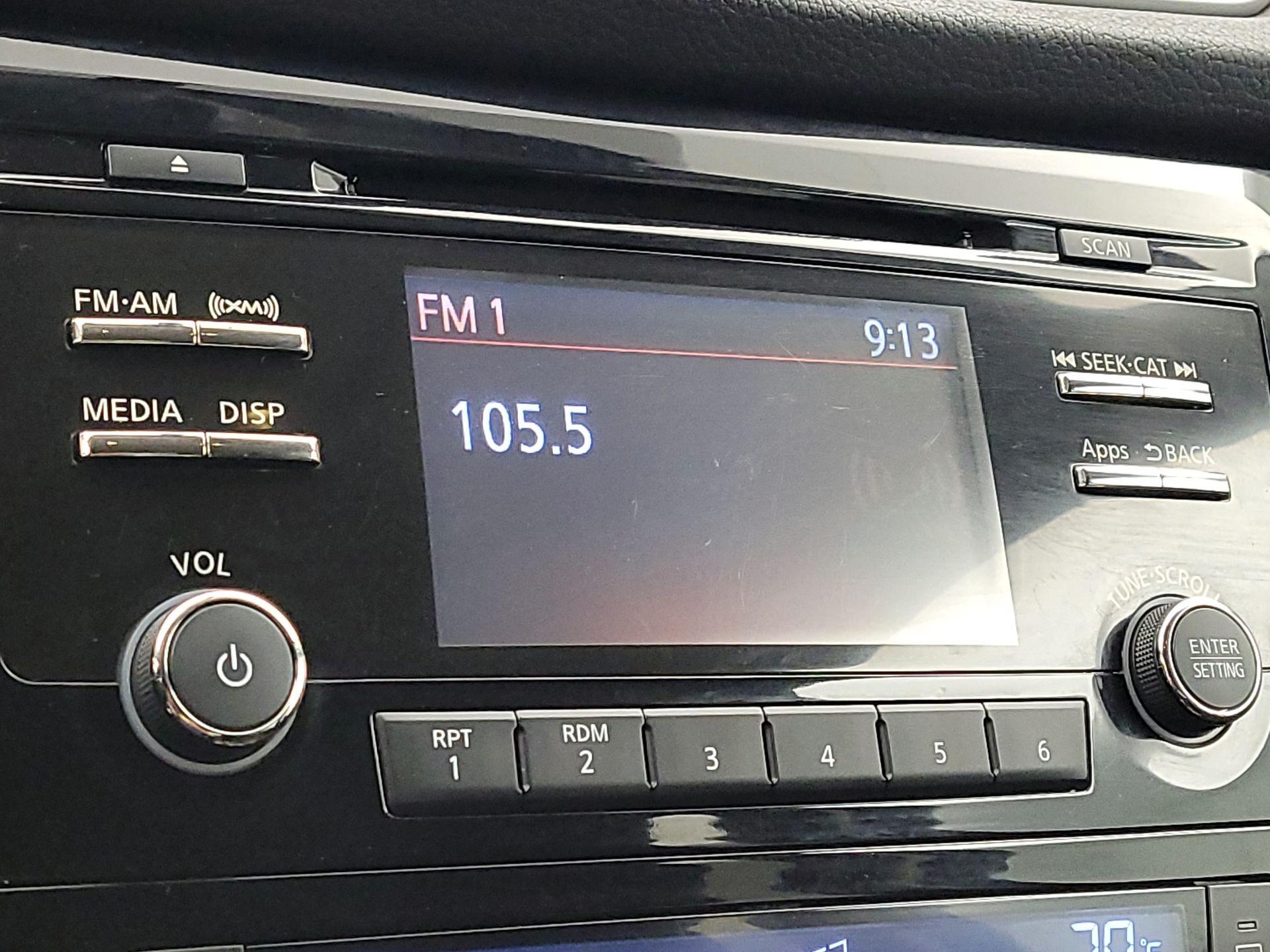 Thumbnail: 2015 Nissan Rogue - 15