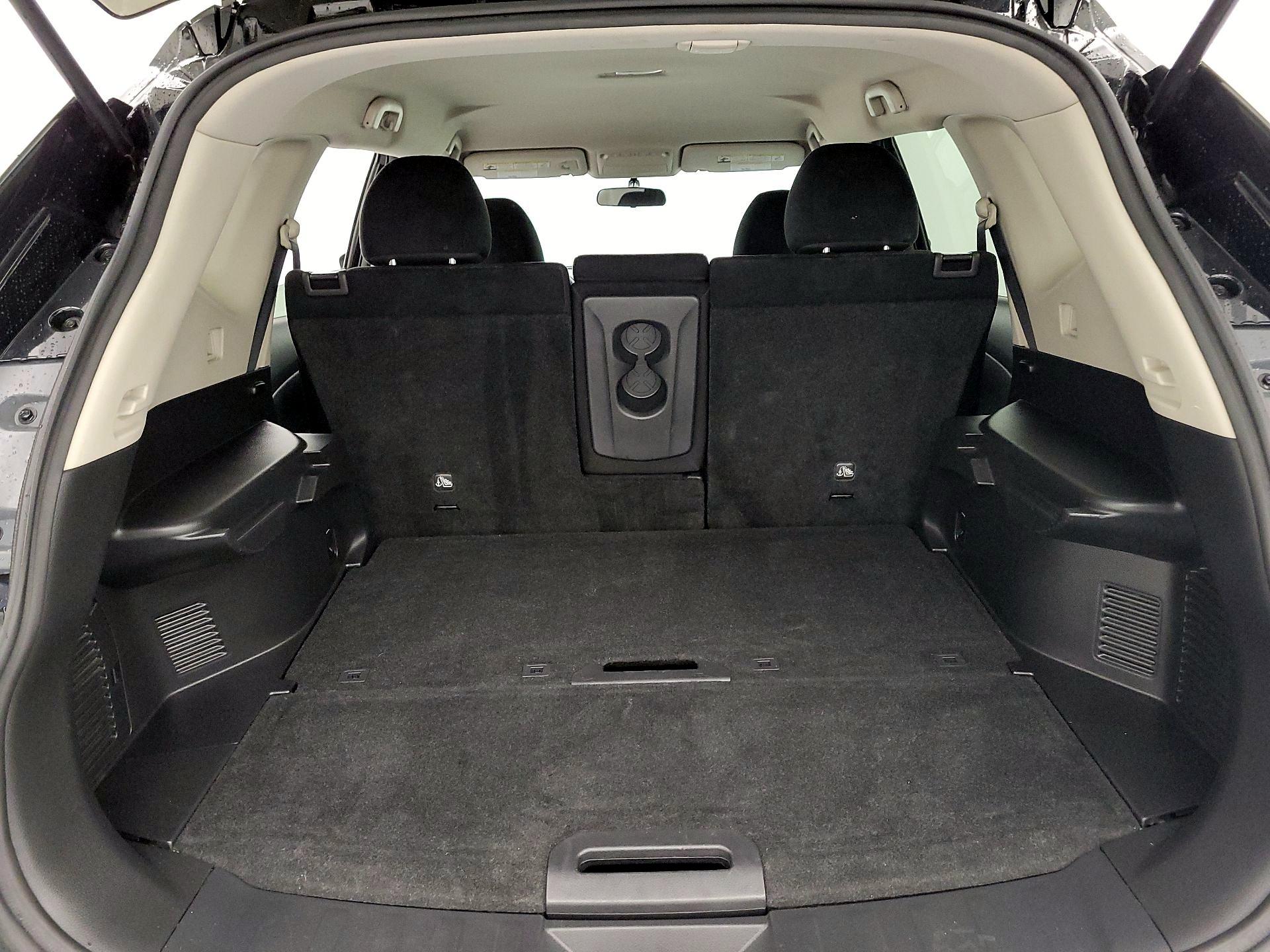 Thumbnail: 2015 Nissan Rogue - 20