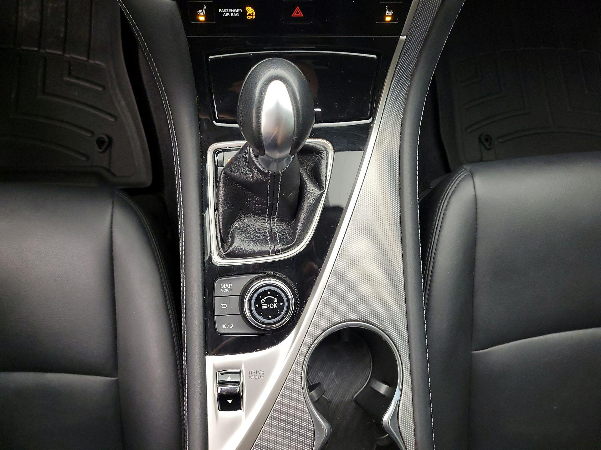 Thumbnail: 2016 INFINITI Q50 - 18