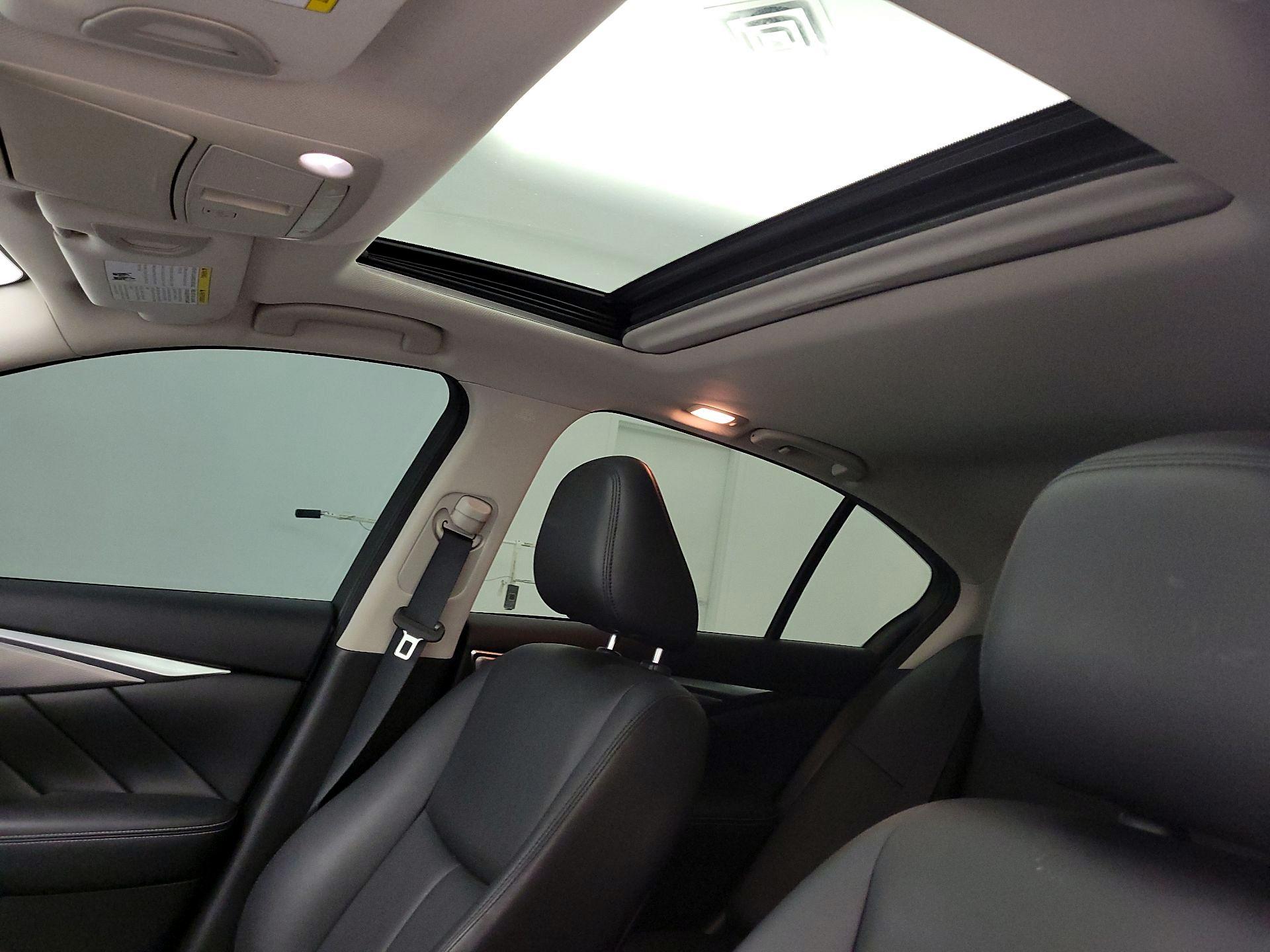 Thumbnail: 2016 INFINITI Q50 - 20