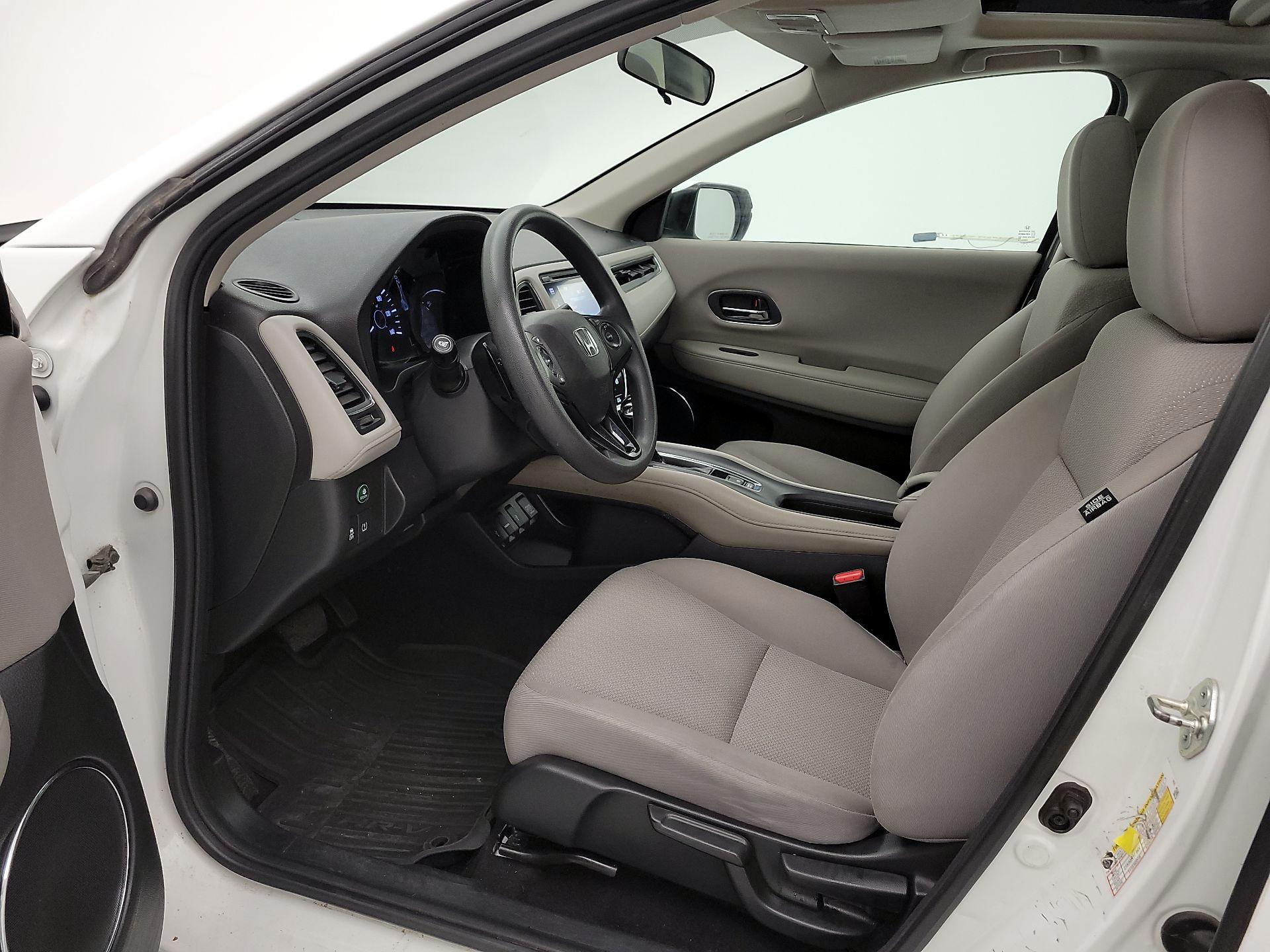 Thumbnail: 2018 Honda HR-V - 11