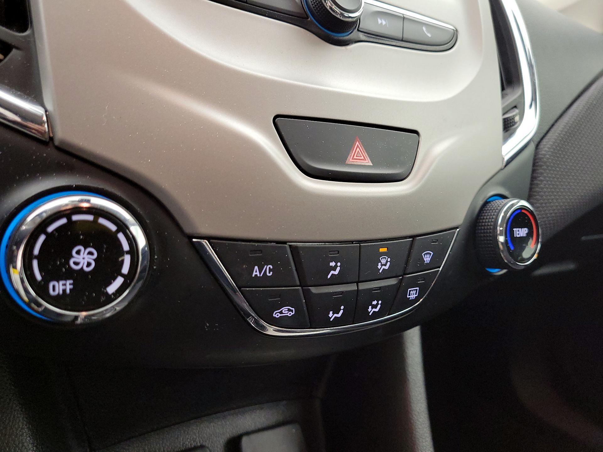 Thumbnail: 2018 Chevrolet Cruze - 16