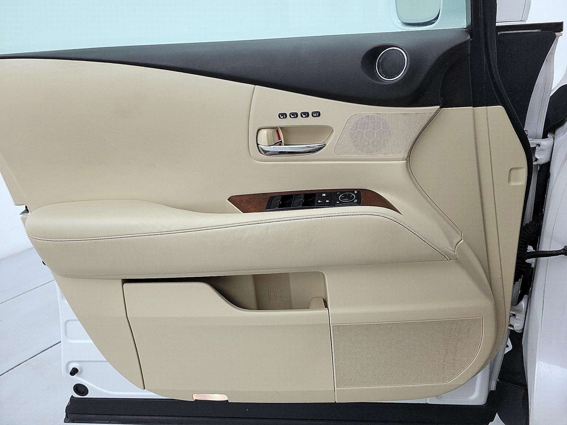 Thumbnail: 2014 Lexus RX - 12