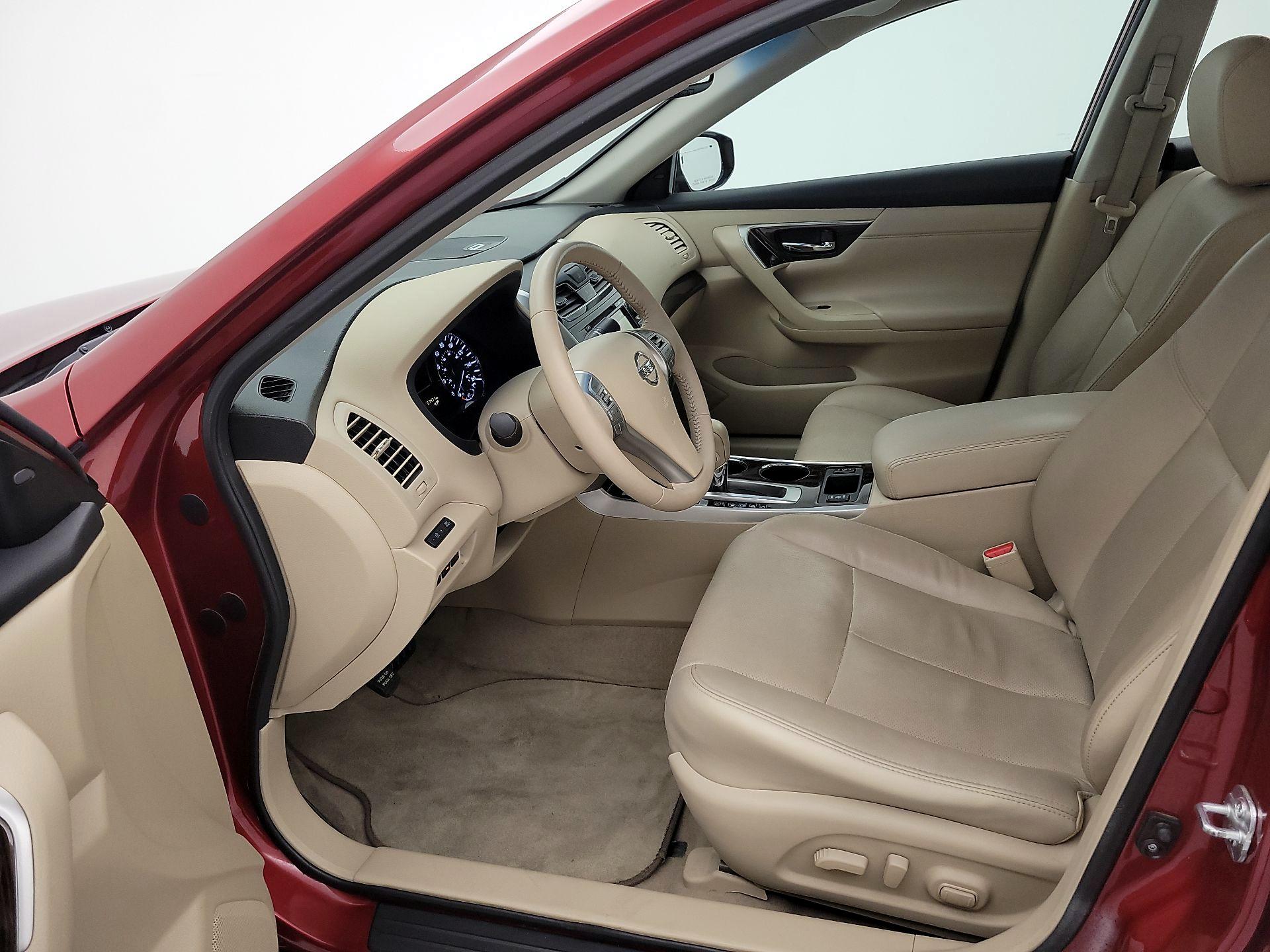 Thumbnail: 2014 Nissan Altima - 11