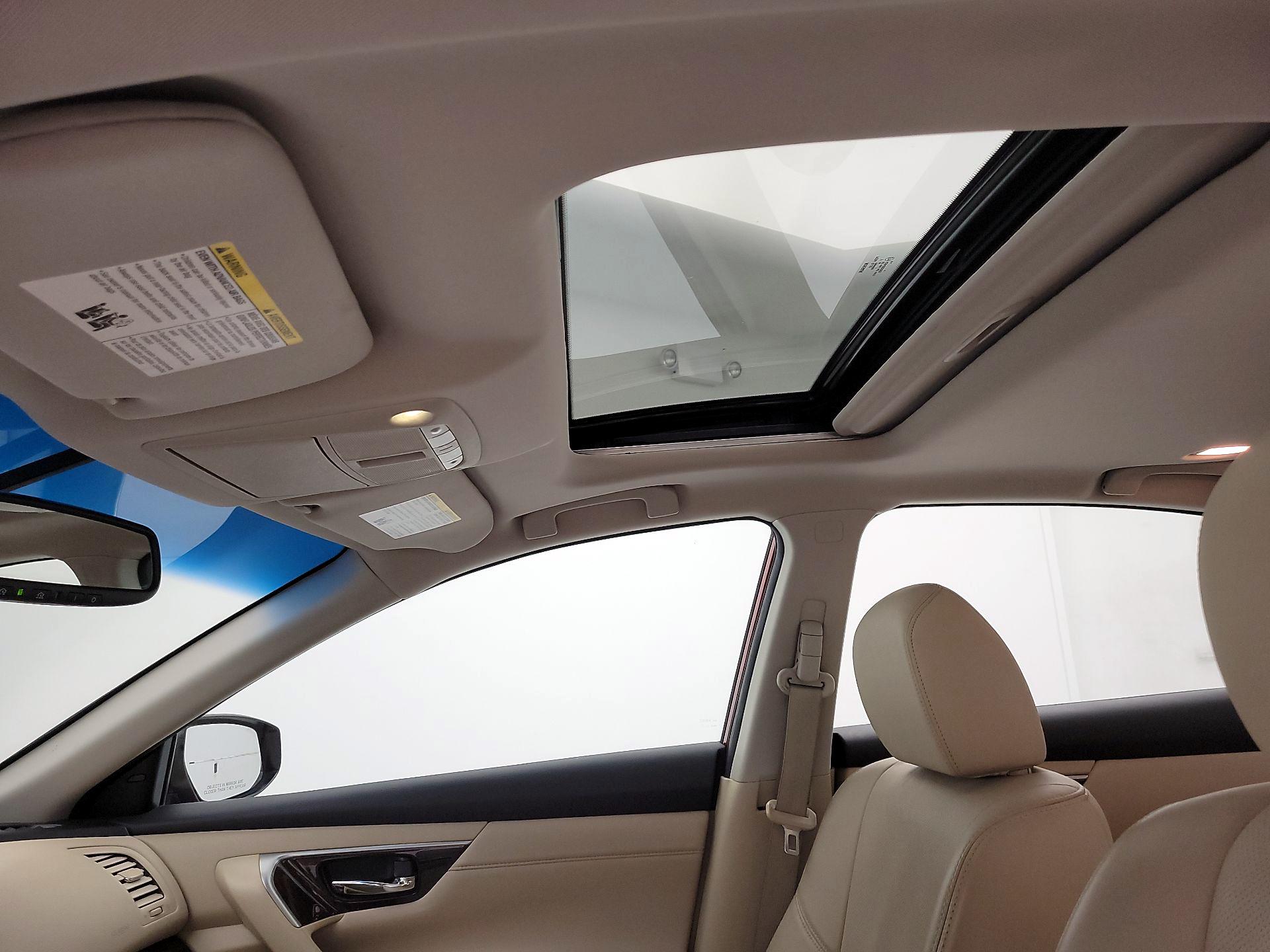 Thumbnail: 2014 Nissan Altima - 20