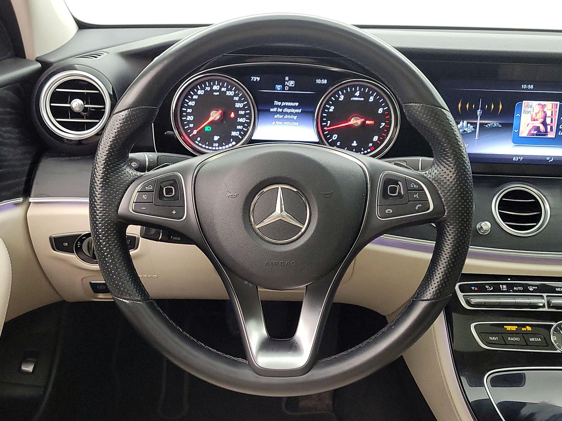 Thumbnail: 2017 Mercedes-Benz E-Class - 10