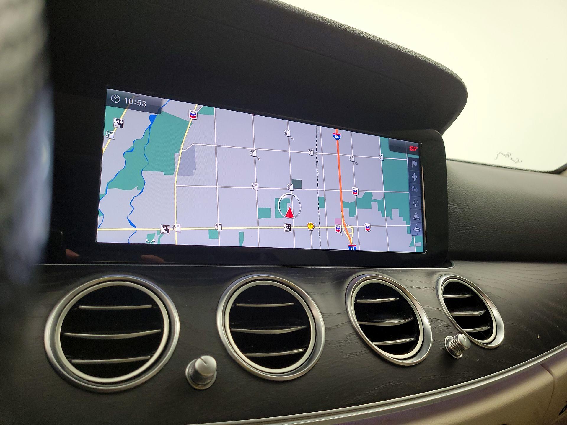 Thumbnail: 2017 Mercedes-Benz E-Class - 14