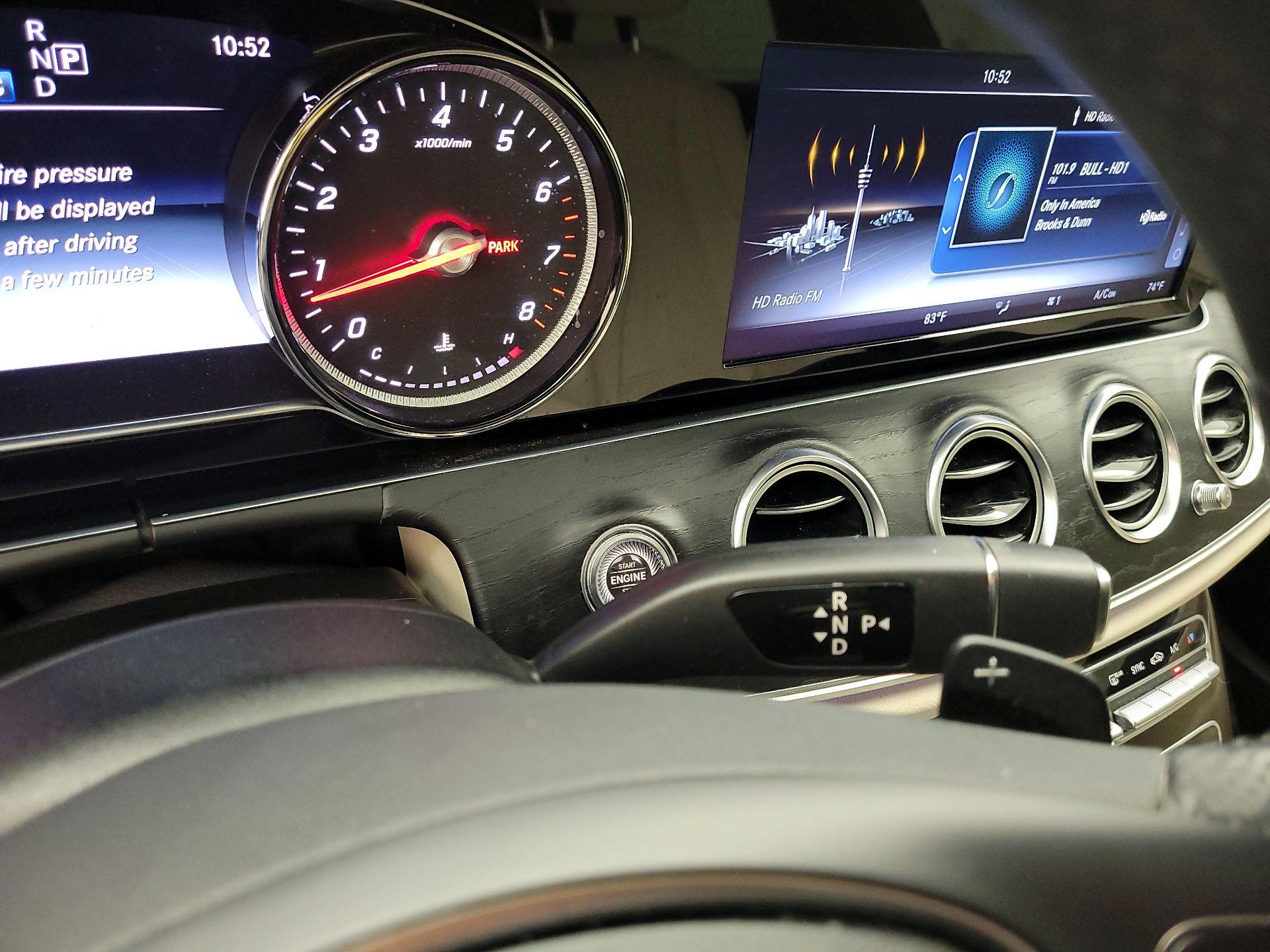 Thumbnail: 2017 Mercedes-Benz E-Class - 18