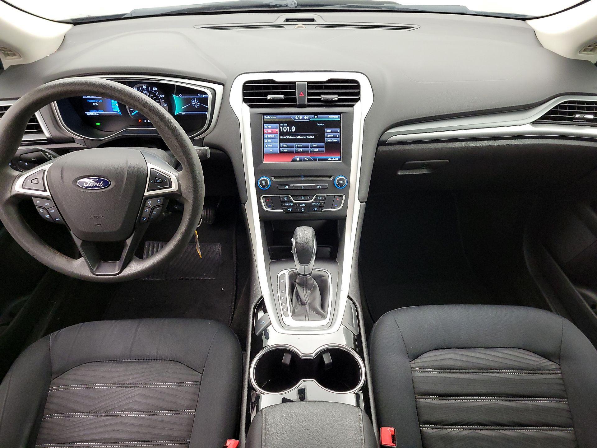 Thumbnail: 2016 Ford Fusion - 9