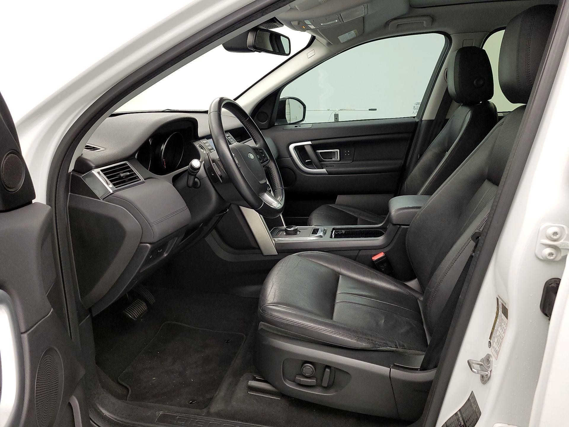 Thumbnail: 2018 Land Rover Discovery Sport - 11