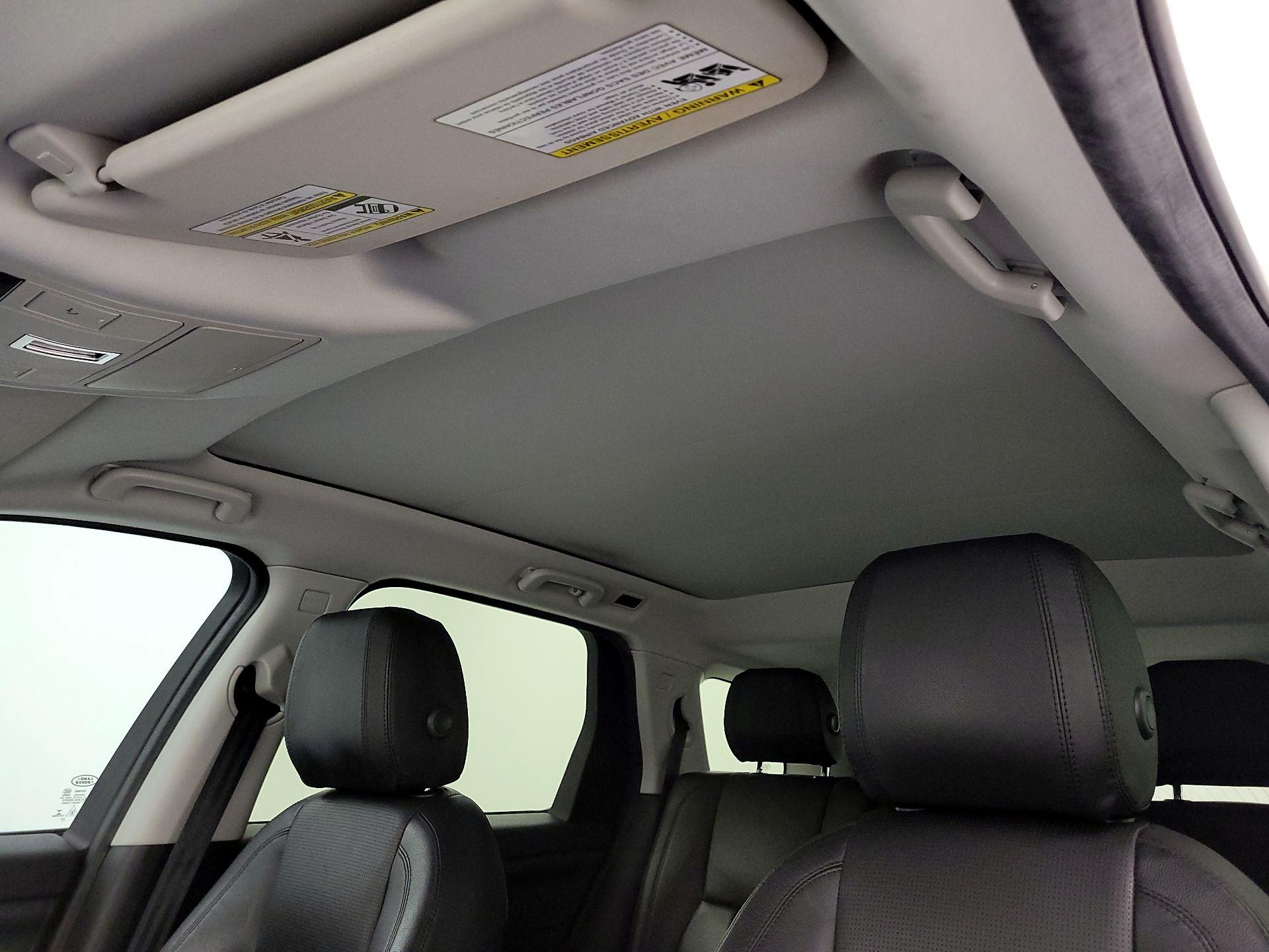 Thumbnail: 2018 Land Rover Discovery Sport - 20