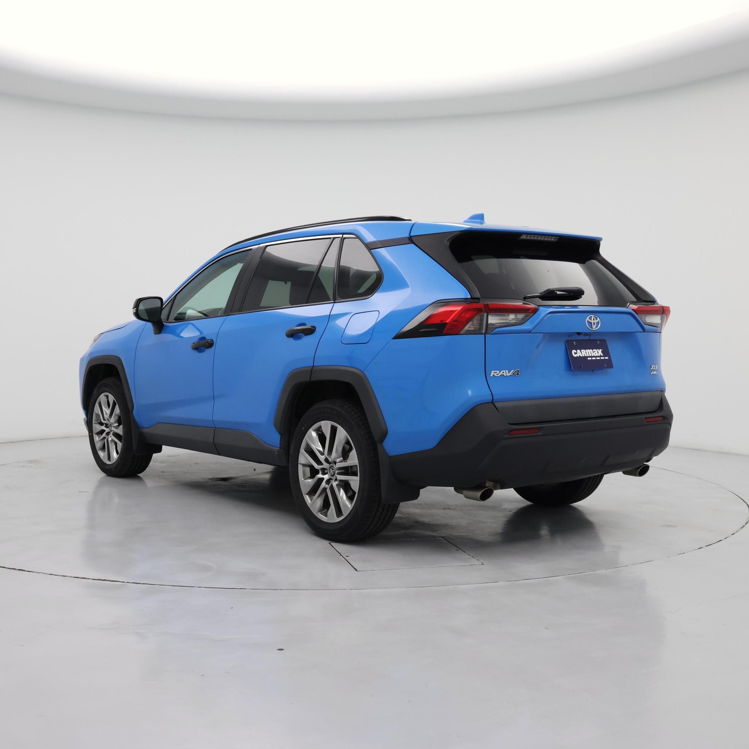 Thumbnail: 2019 Toyota RAV4 - 2