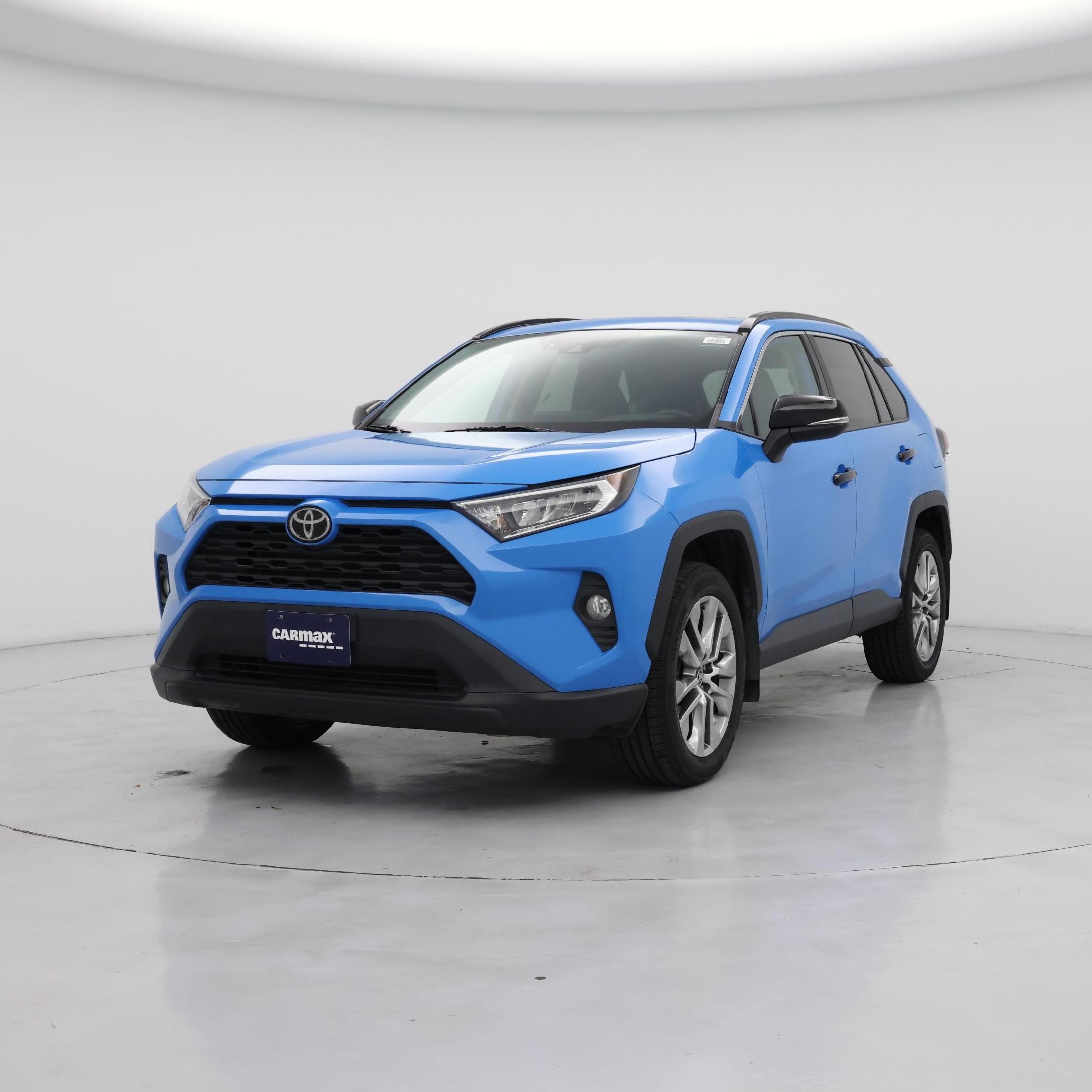 Thumbnail: 2019 Toyota RAV4 - 4
