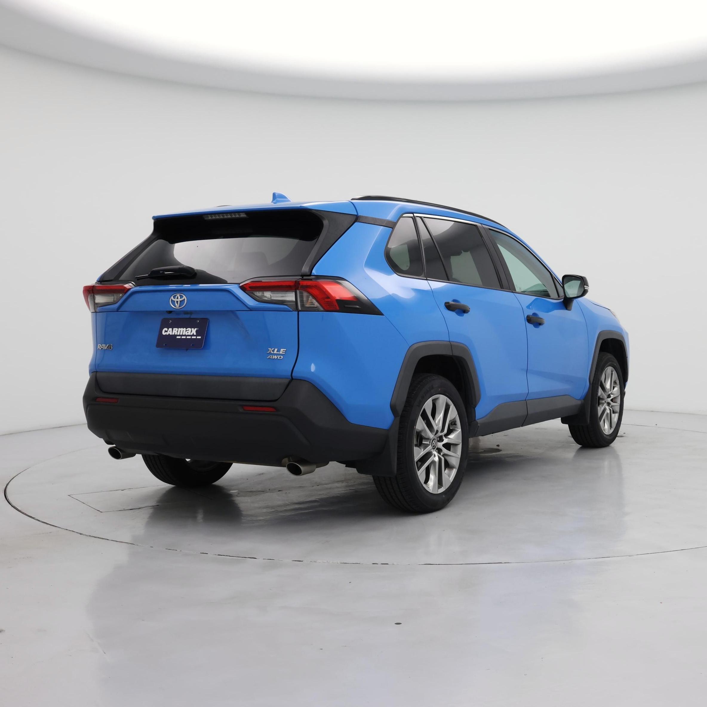Thumbnail: 2019 Toyota RAV4 - 8