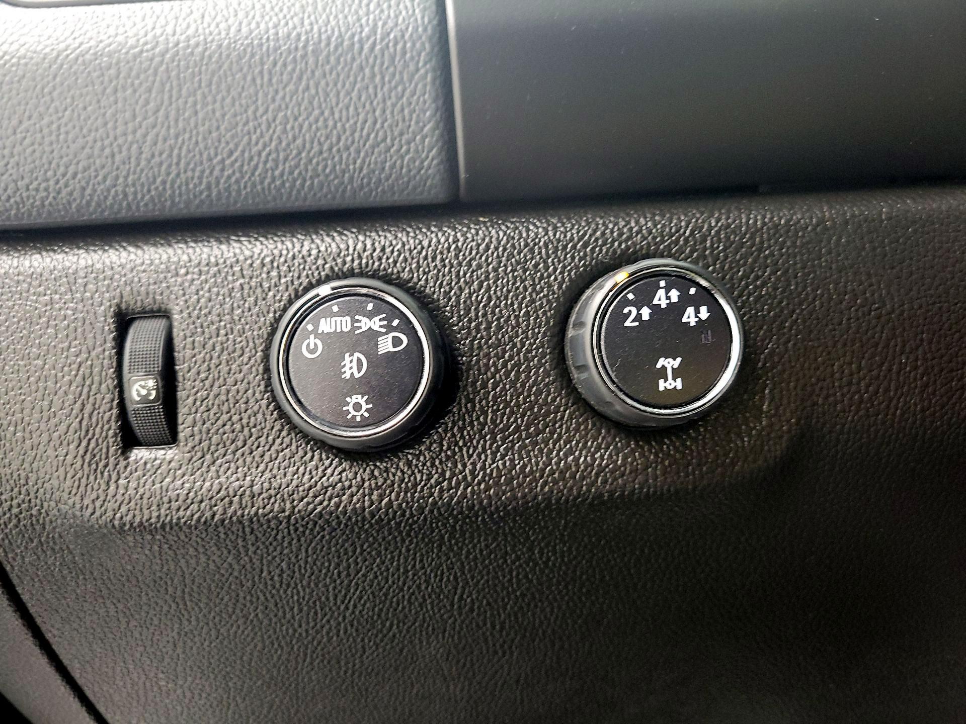 Thumbnail: 2016 Chevrolet Colorado - 13