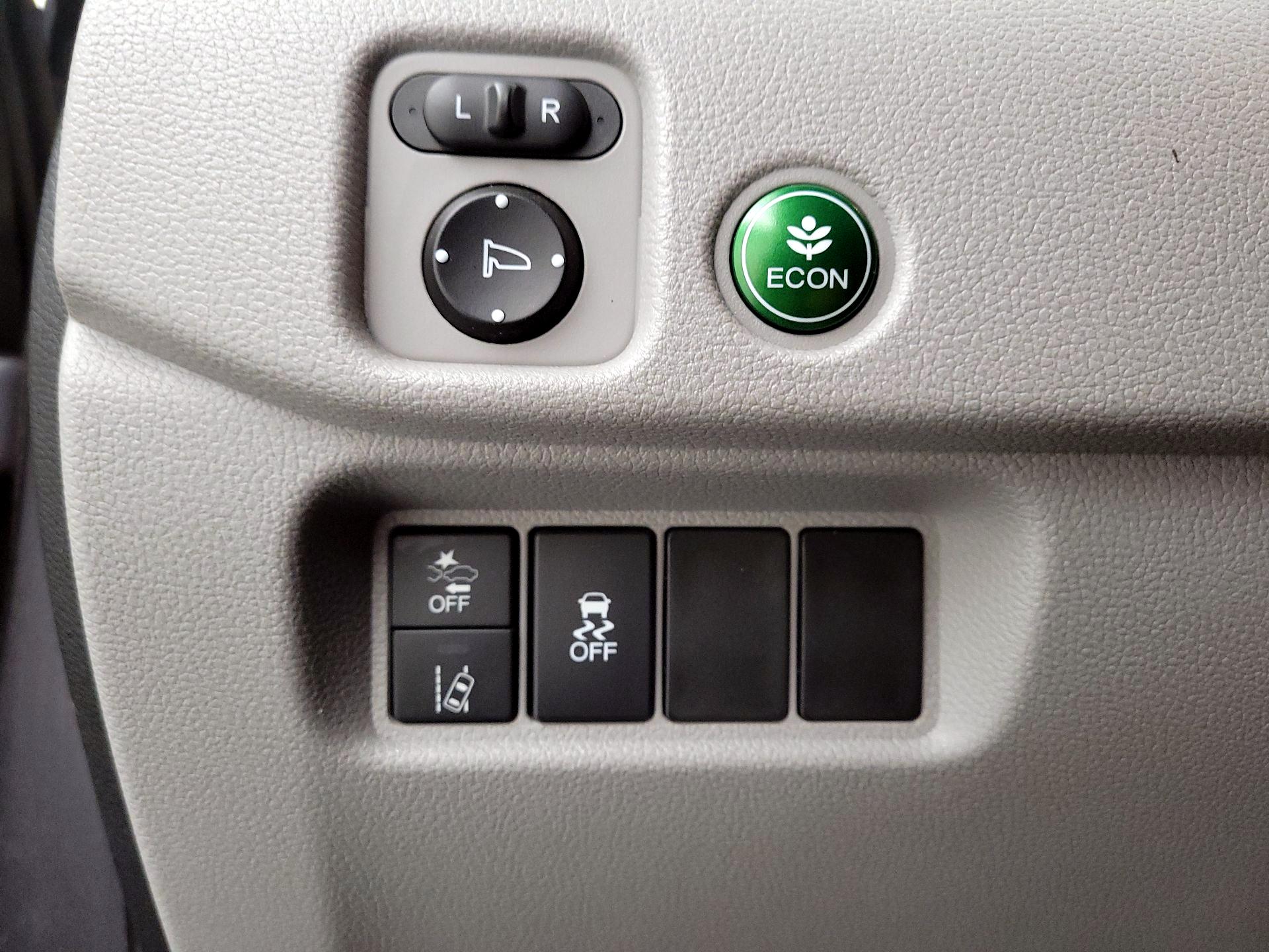 Thumbnail: 2019 Honda Pilot - 13