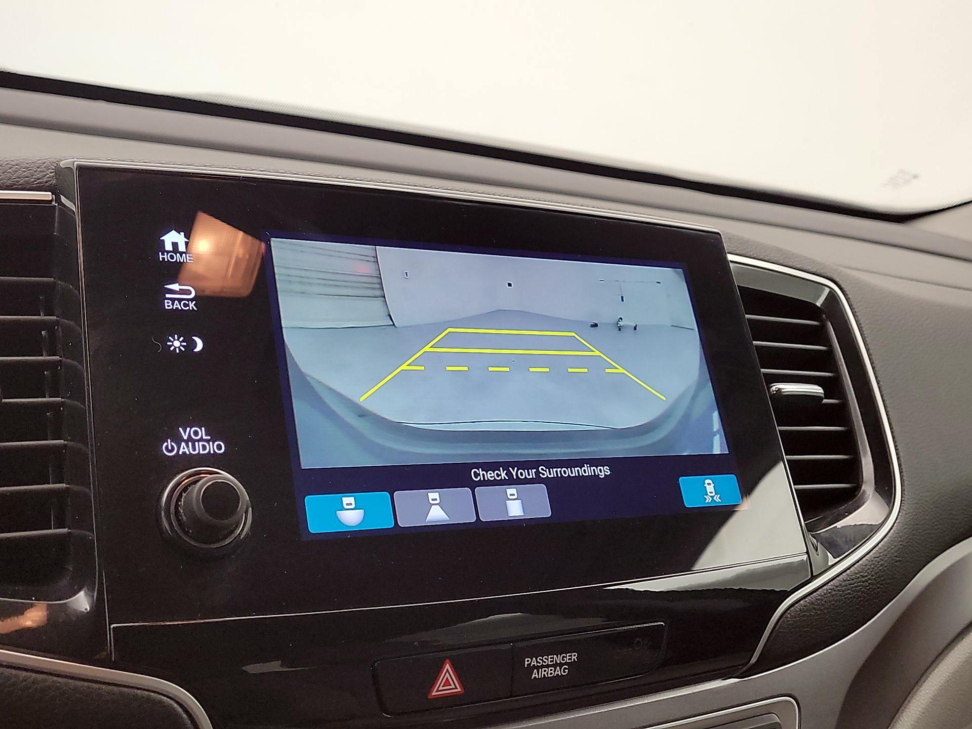 Thumbnail: 2019 Honda Pilot - 14